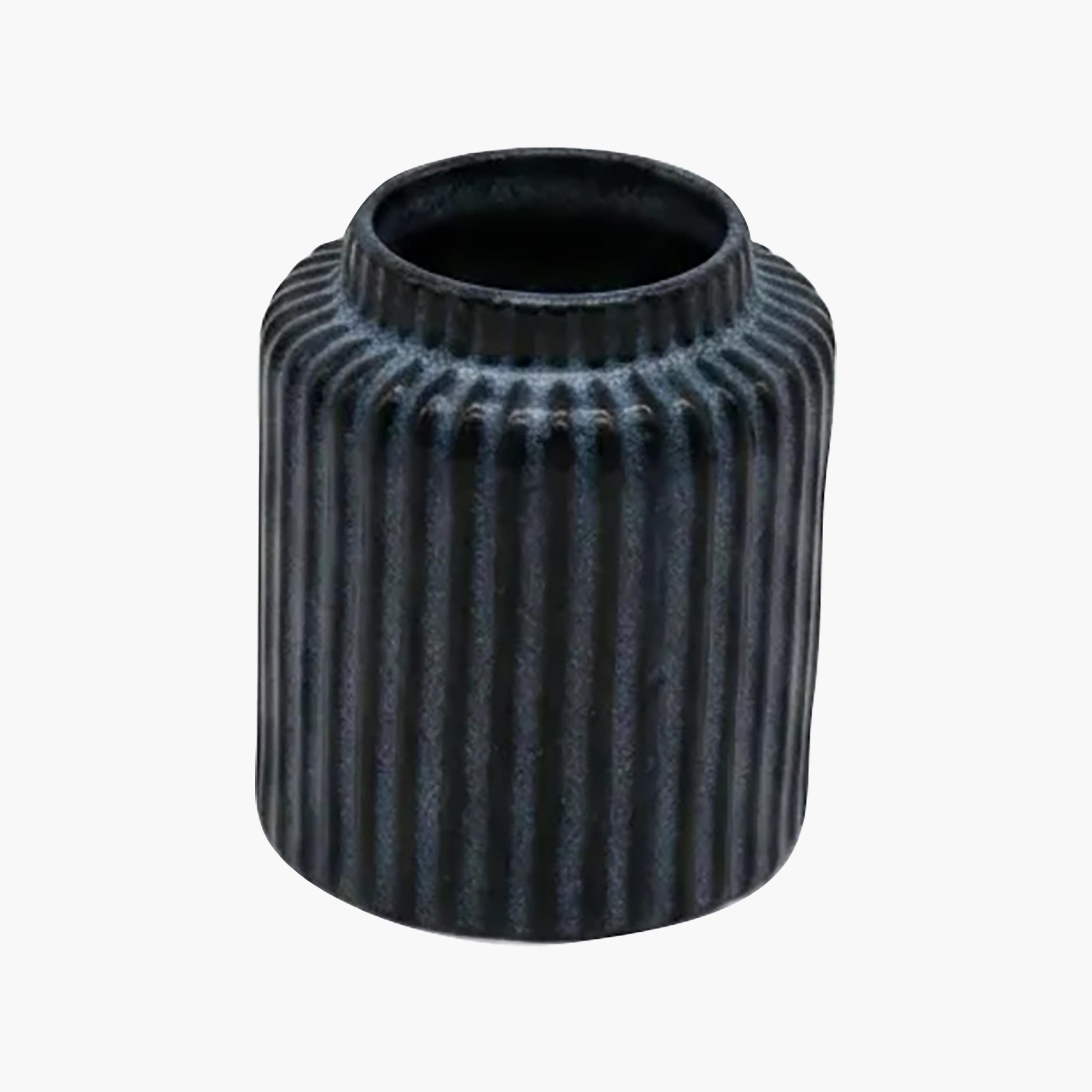 مزهرية أسطوانية زرقاء حديثة بفتحة واسعة من ماريا هومز-household-decor-vasesandbowls-image-5