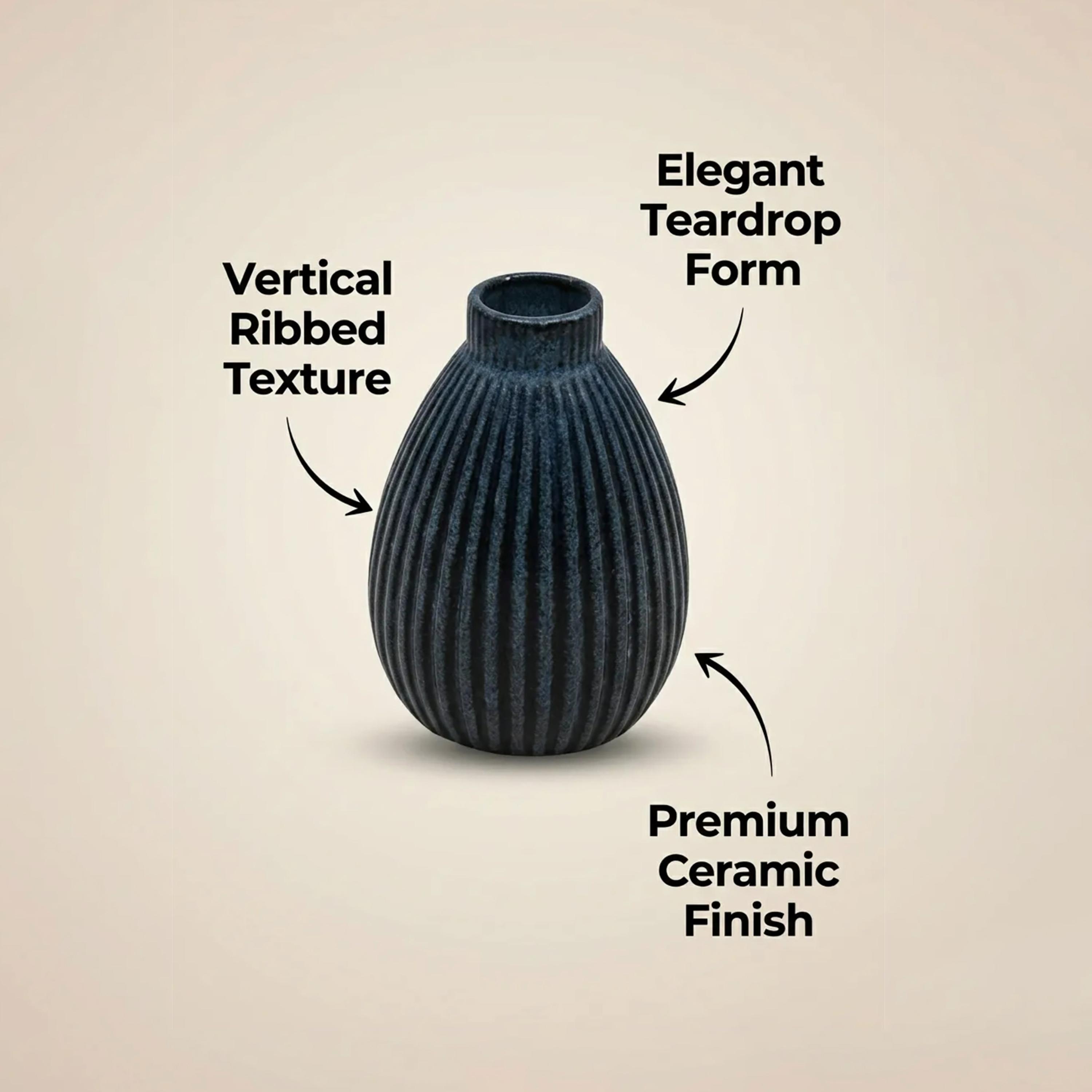 مزهرية سيراميك بشكل قطرة الدمعة بلون أزرق عصري وفتحة ضيقة من ماريا هومز-household-decor-vasesandbowls-image-4