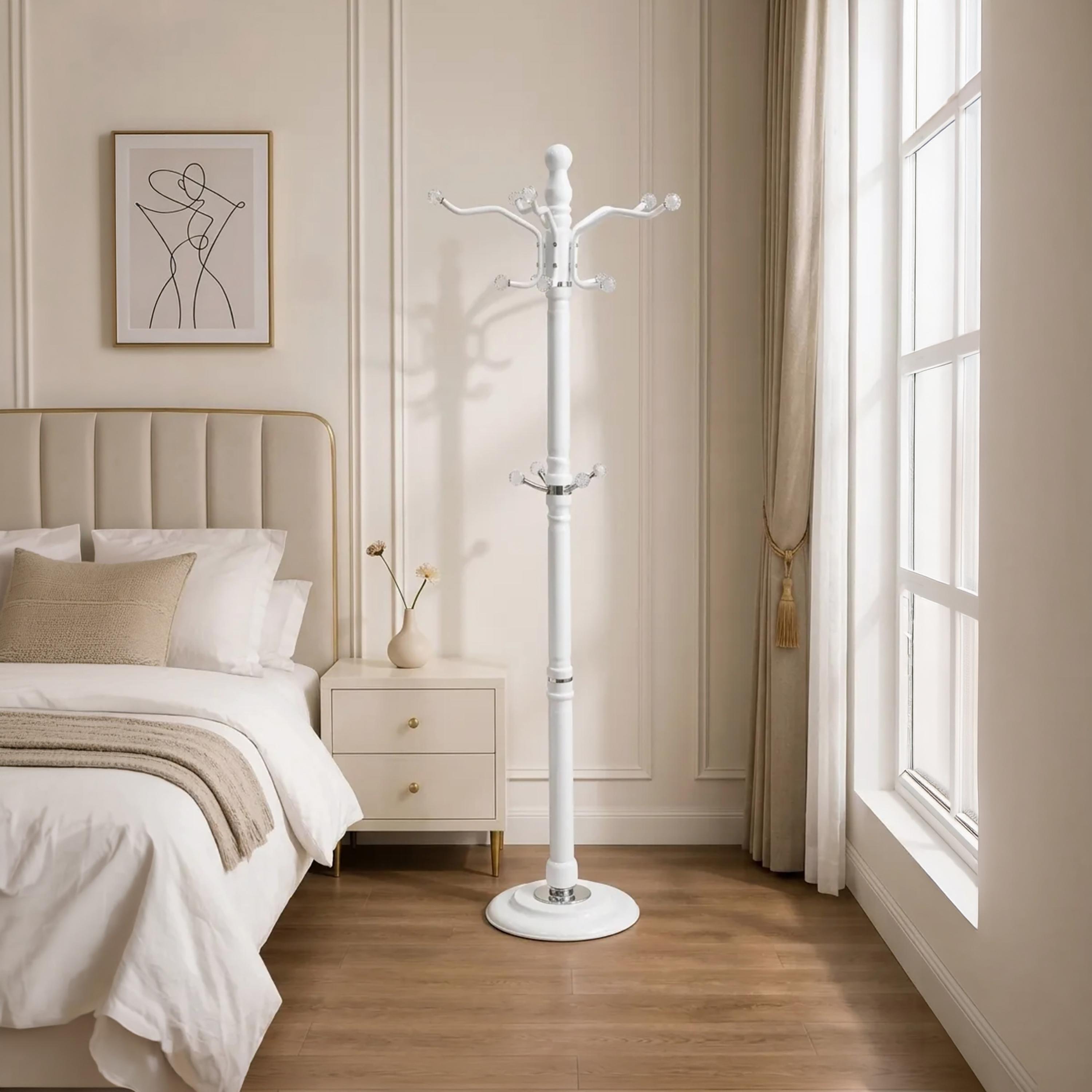 علاقة معاطف خشبية بيضاء عصرية بخطافات متعددة من ماريا هومز-household-storage-storagesolutions-tallhangers-image-1