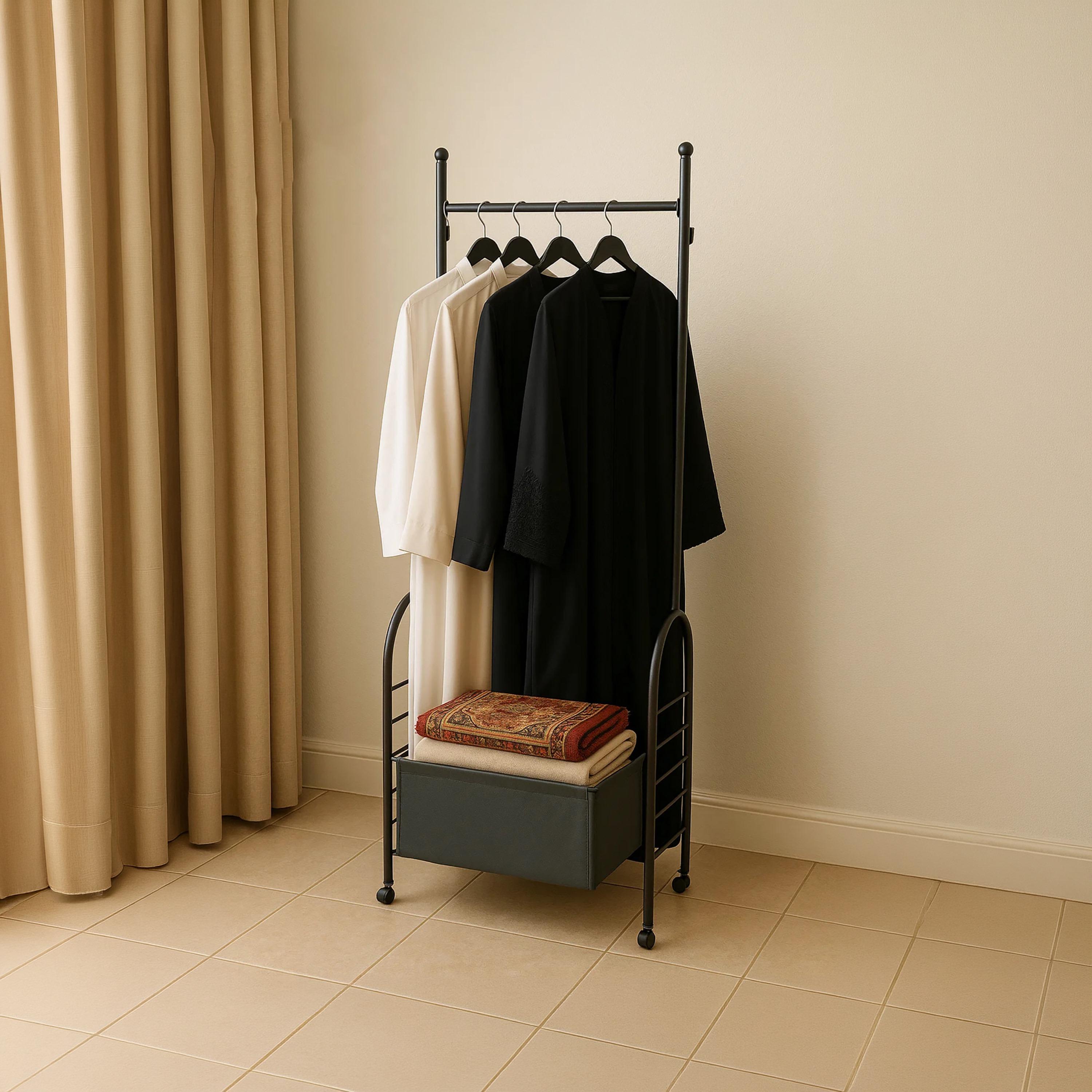 رف ملابس متحرك عصري مع سلة تخزين من ماريا هومز-household-storage-storagesolutions-storageracks-image-2