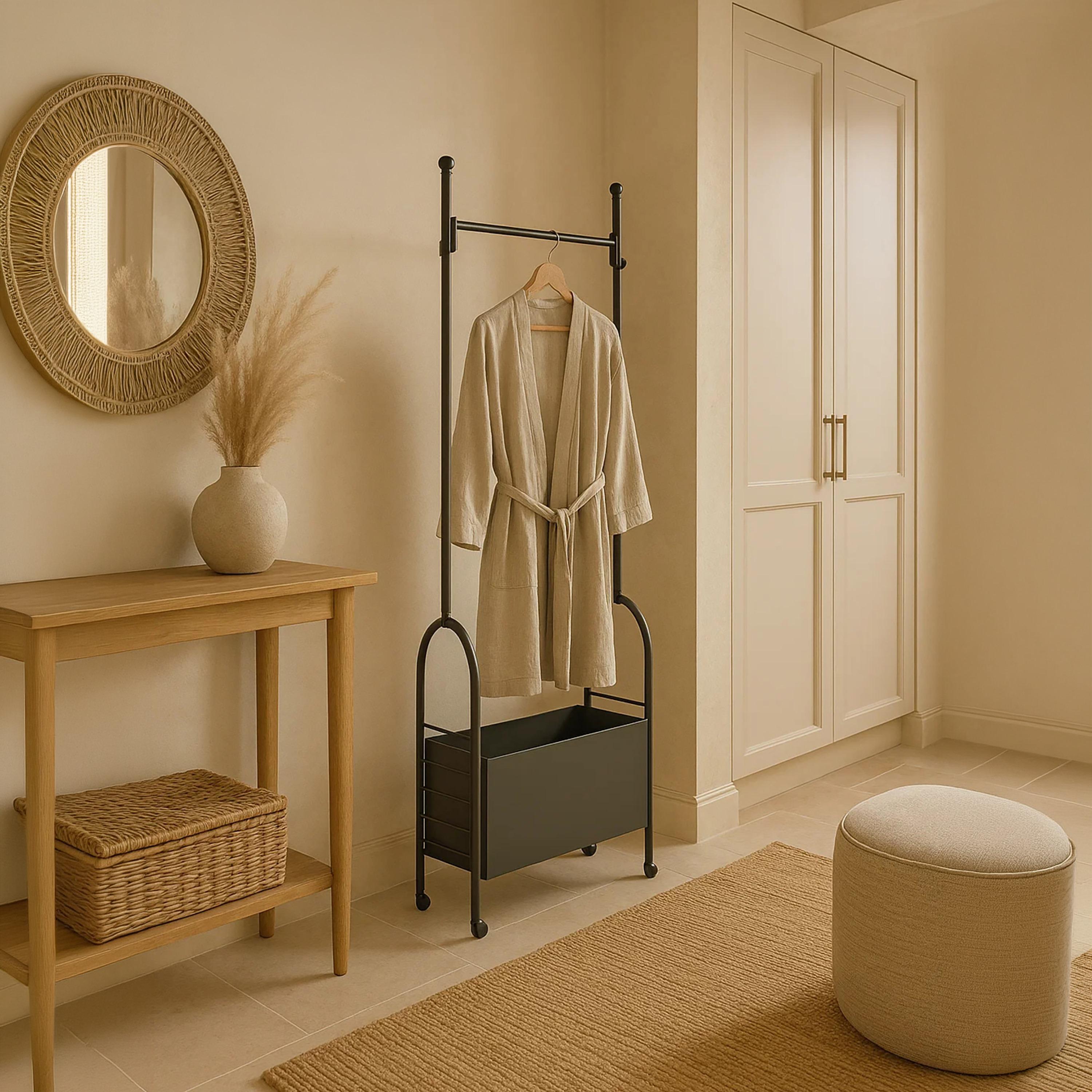 رف ملابس متحرك عصري مع سلة تخزين من ماريا هومز-household-storage-storagesolutions-storageracks-image-4