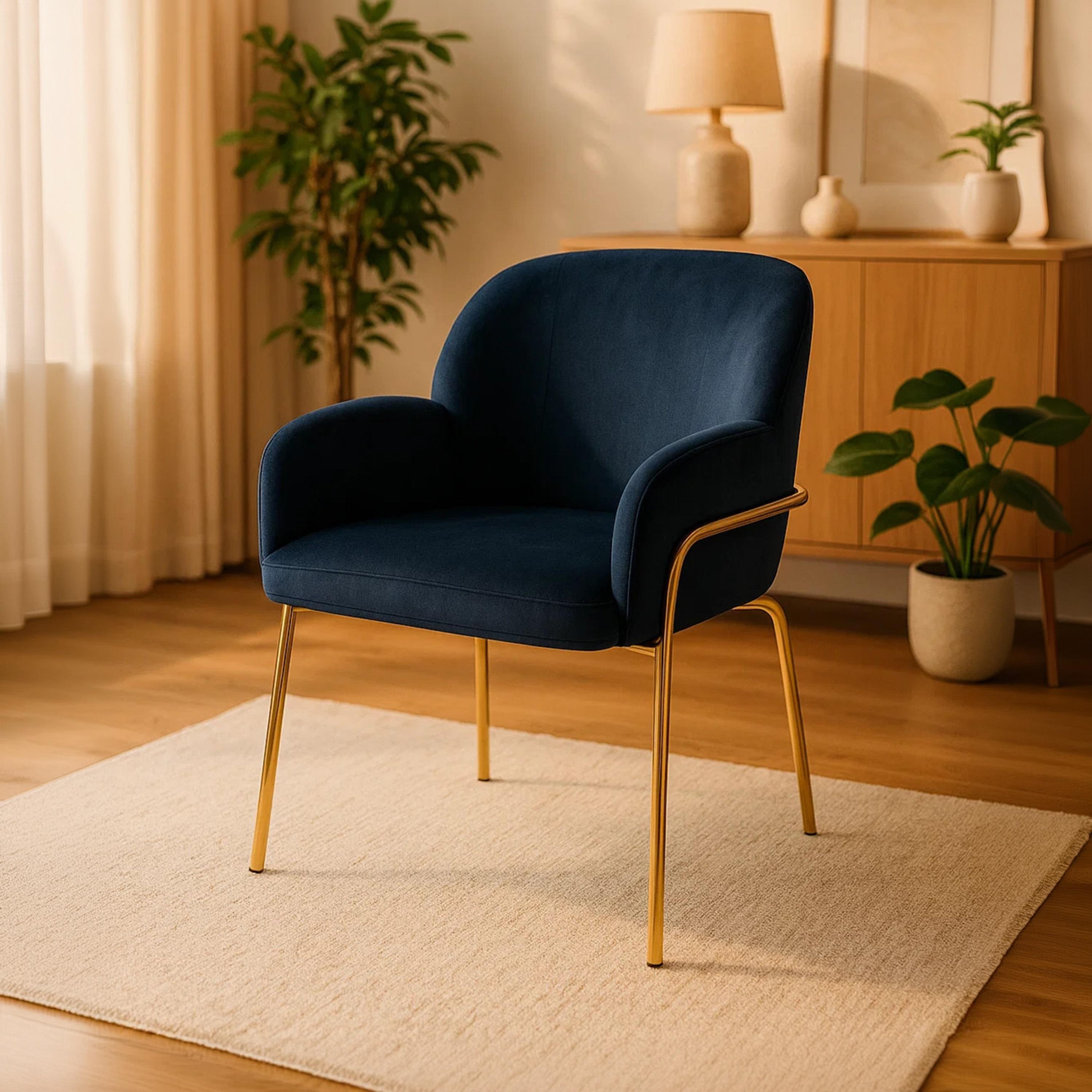 كرسي بذراعين مبطن من ماريا هومز-furniture-sofaandseating-armchairs-image-1