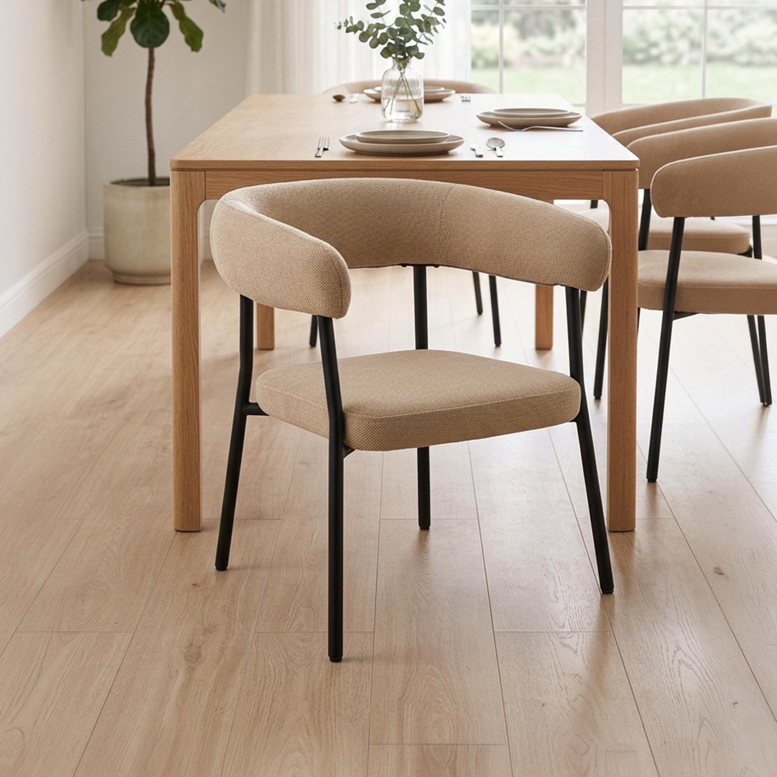 كرسي بذراع منحني بيج من ماريا هومز-furniture-sofaandseating-armchairs-image-1