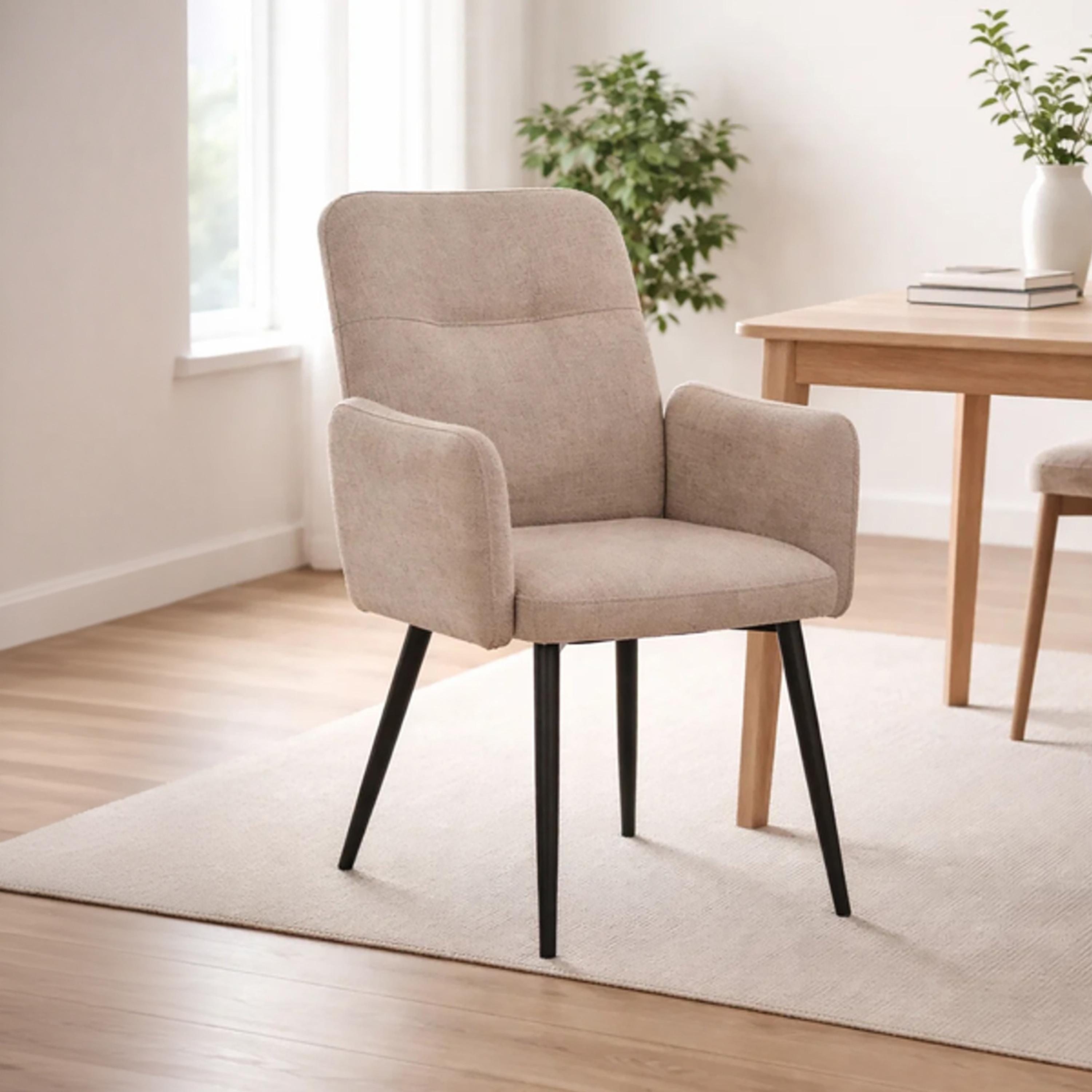كرسي بذراعين مبطن من ماريا هومز-furniture-sofaandseating-armchairs-image-1