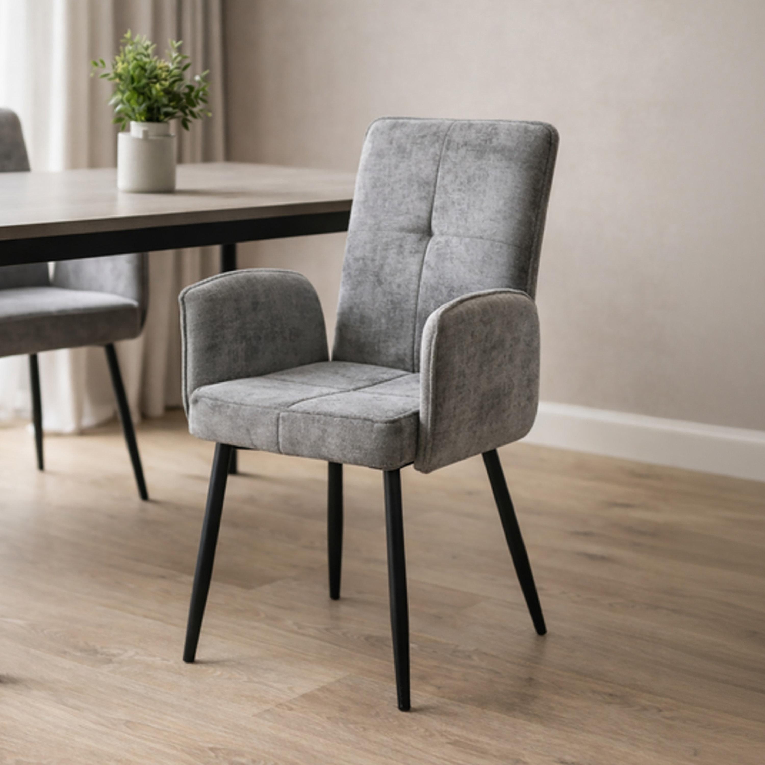 كرسي بذراعين مبطن من ماريا هومز-furniture-sofaandseating-armchairs-image-1