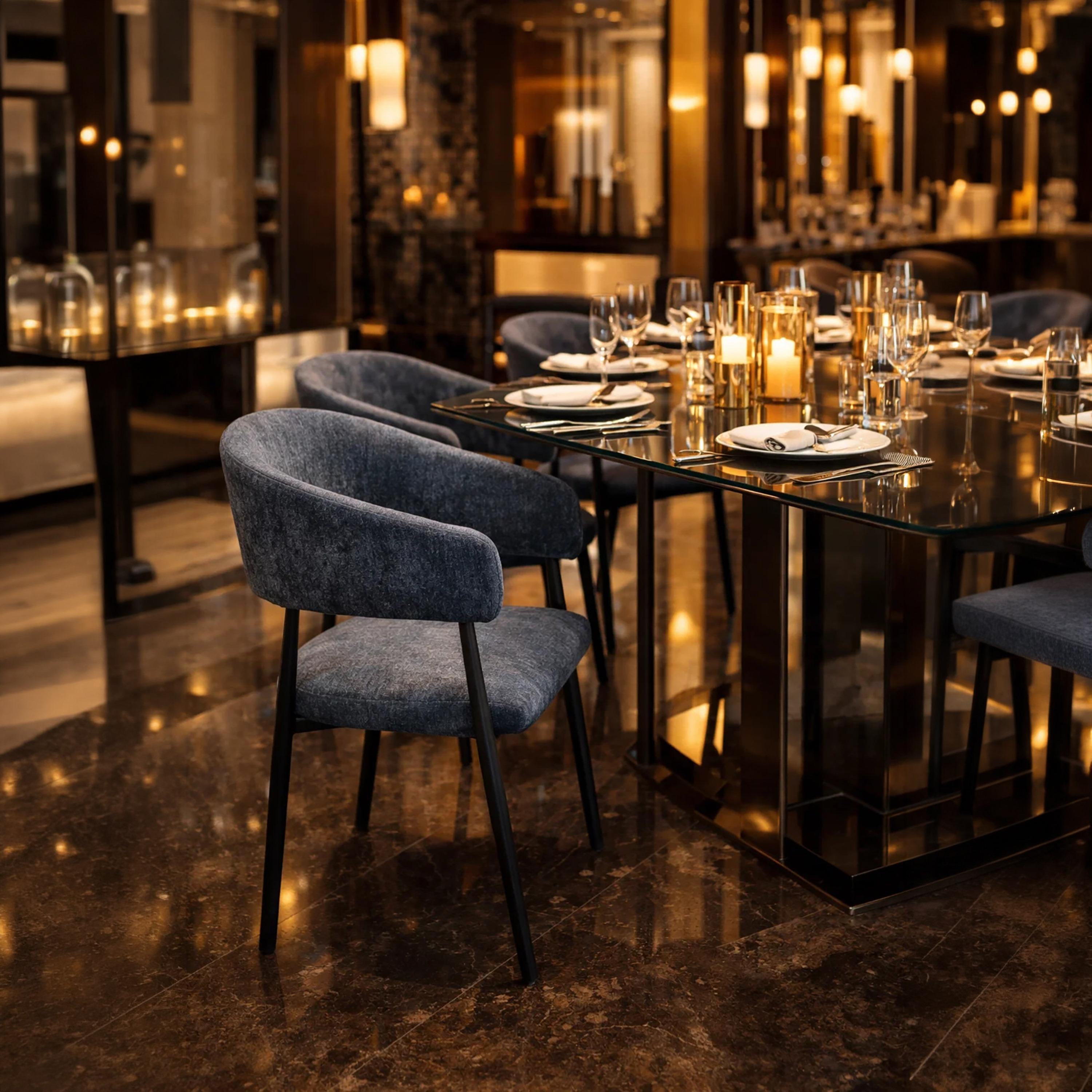 كرسي بذراع منحنية من ماريا هومز-furniture-sofaandseating-armchairs-image-3