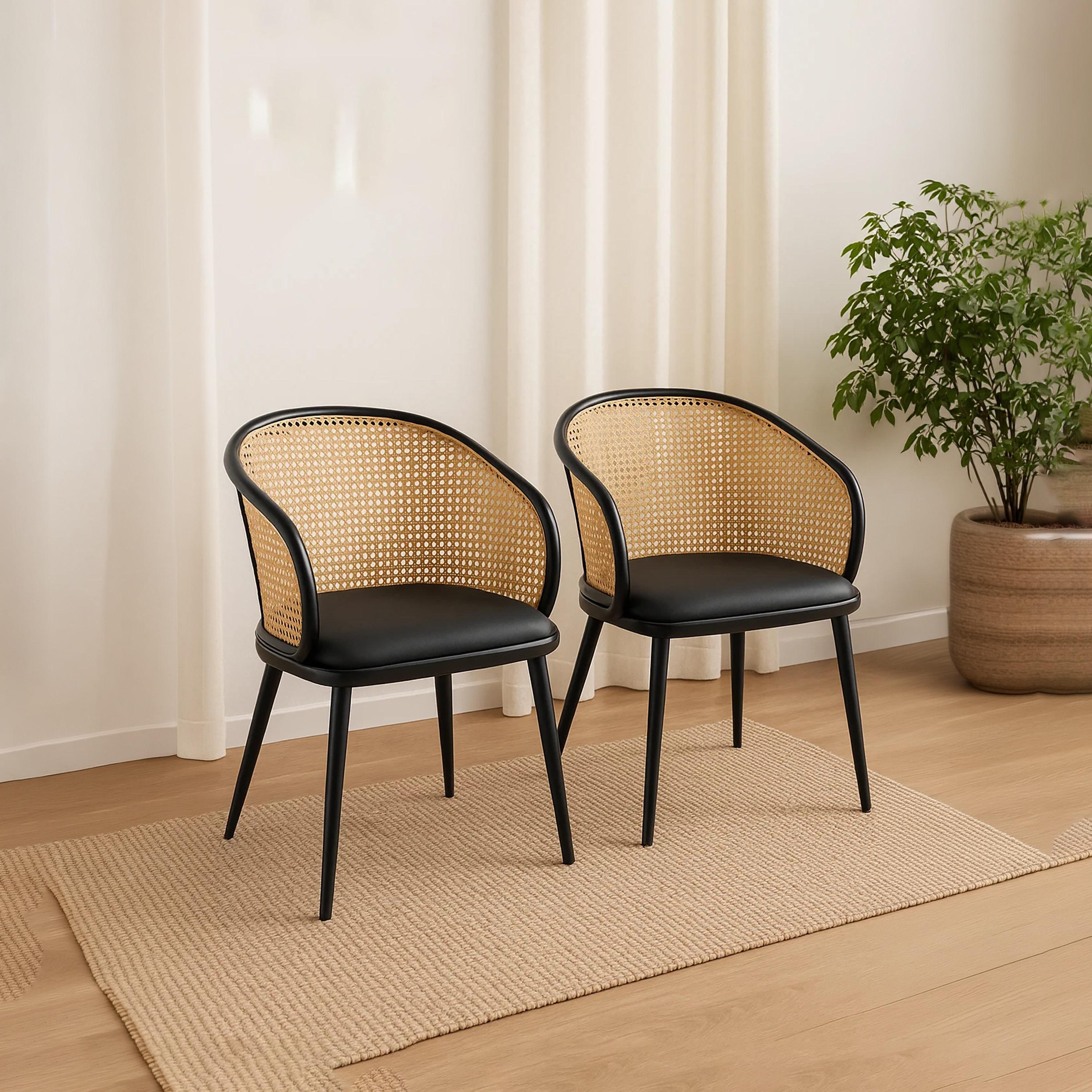 كرسي منجّد بذراعين منحنيتين باللون الأسود من ماريا هومز-furniture-sofaandseating-armchairs-image-3