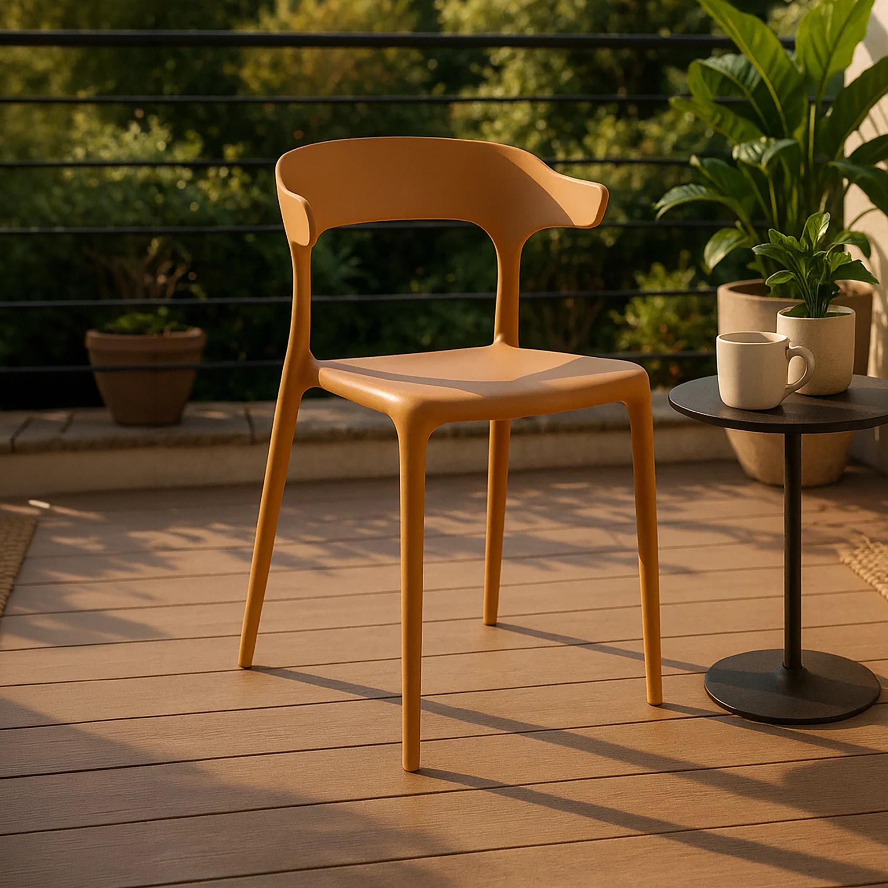 كرسي بذراع منحنية من ماريا هومز-furniture-sofaandseating-armchairs-image-1
