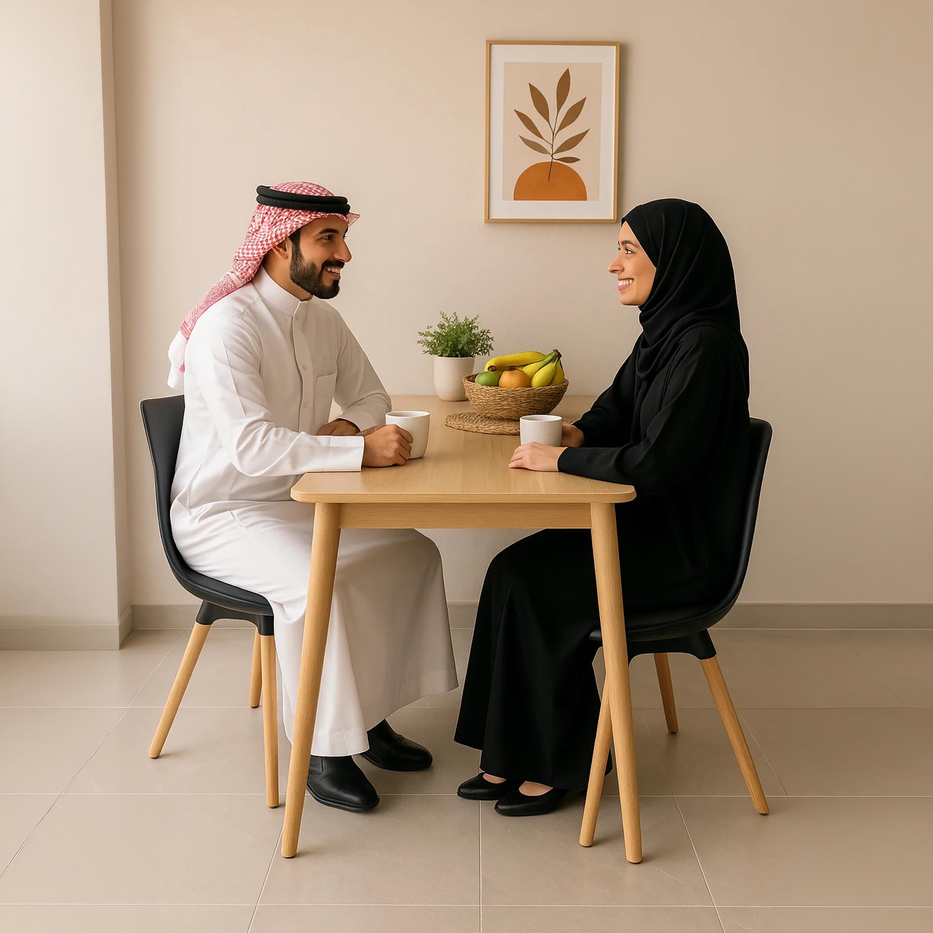 كرسي أنيق بدون ذراعين من ماريا هومز-furniture-diningroom-chairsandbenches-image-4