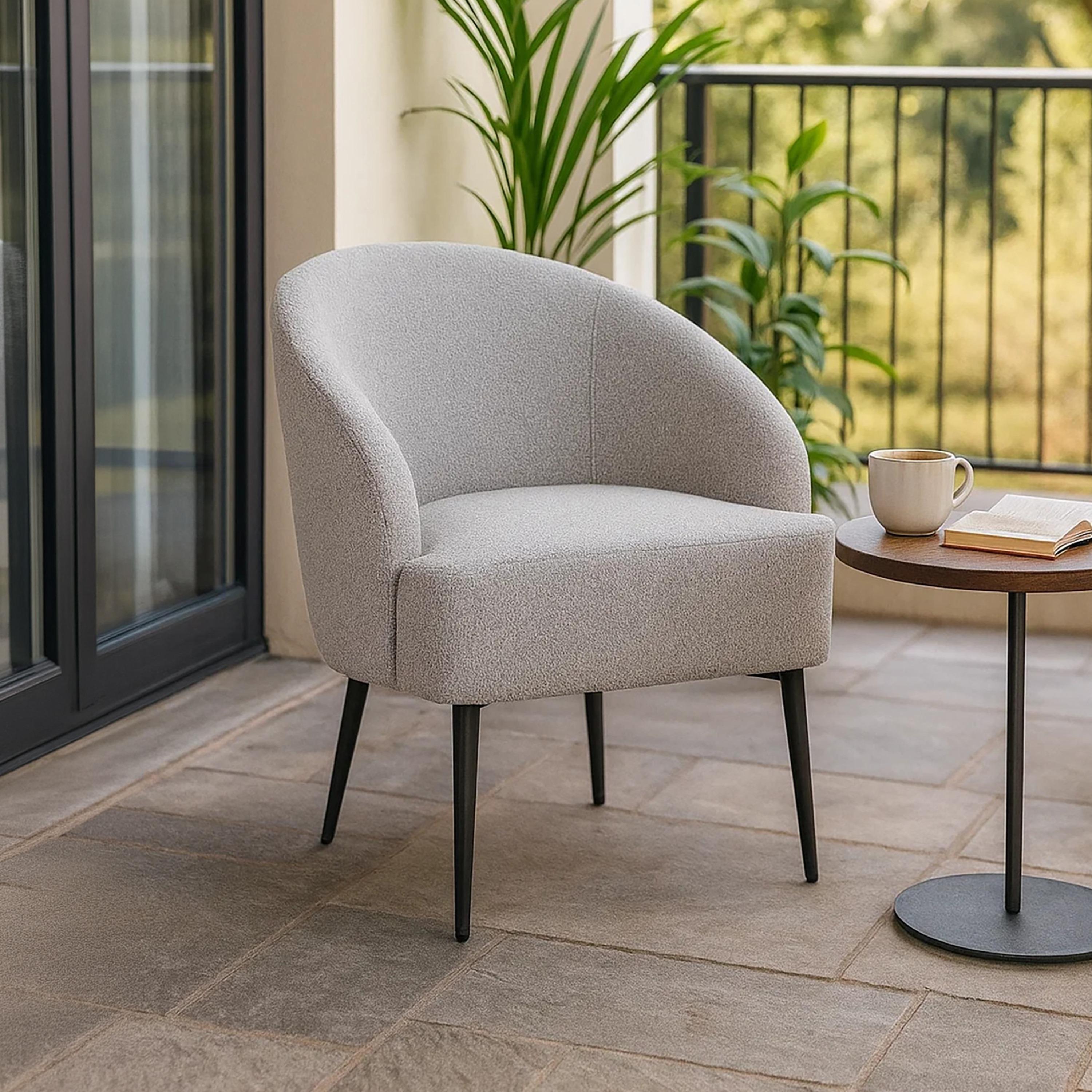 كرسي بذراع منحنية من ماريا هومز-furniture-sofaandseating-armchairs-image-3