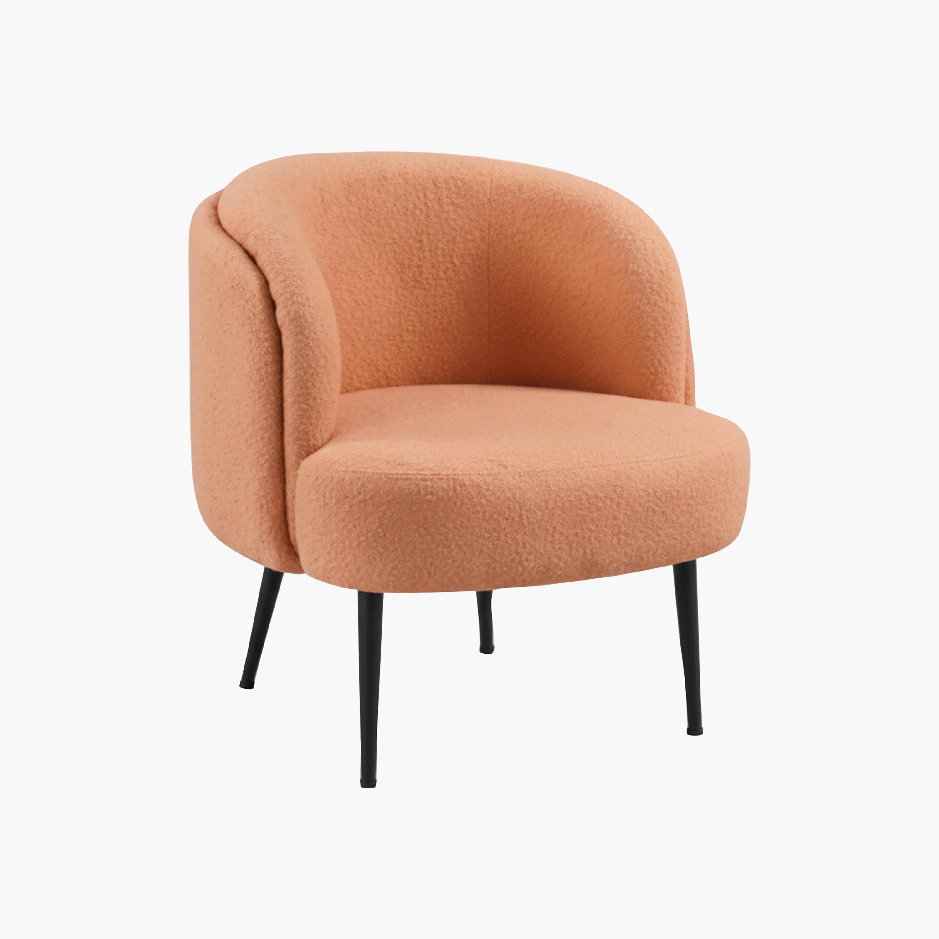 كرسي بذراع منحنية من ماريا هومز-furniture-sofaandseating-armchairs-image-5