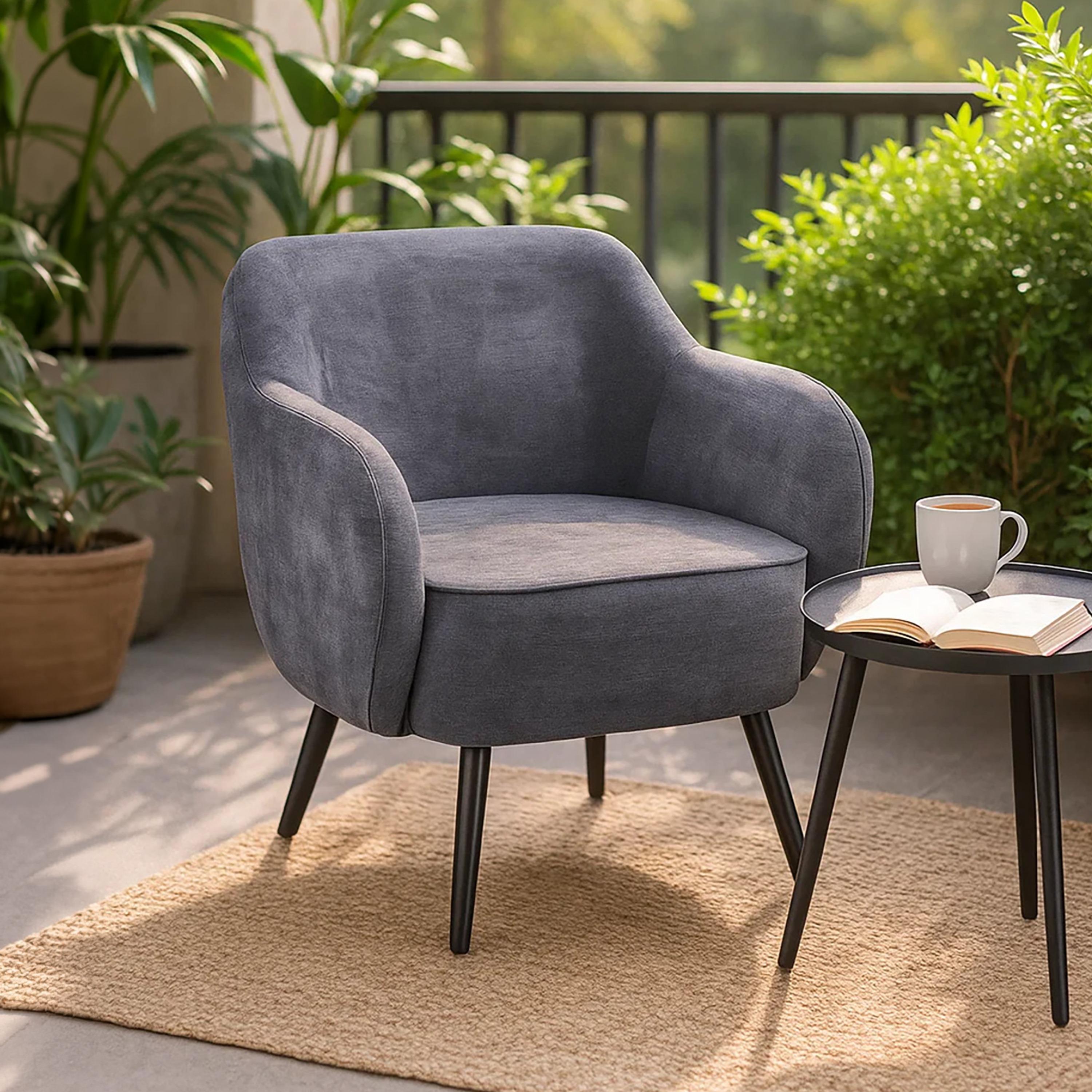 كرسي بذراعين مبطن من ماريا هومز-furniture-sofaandseating-armchairs-image-2