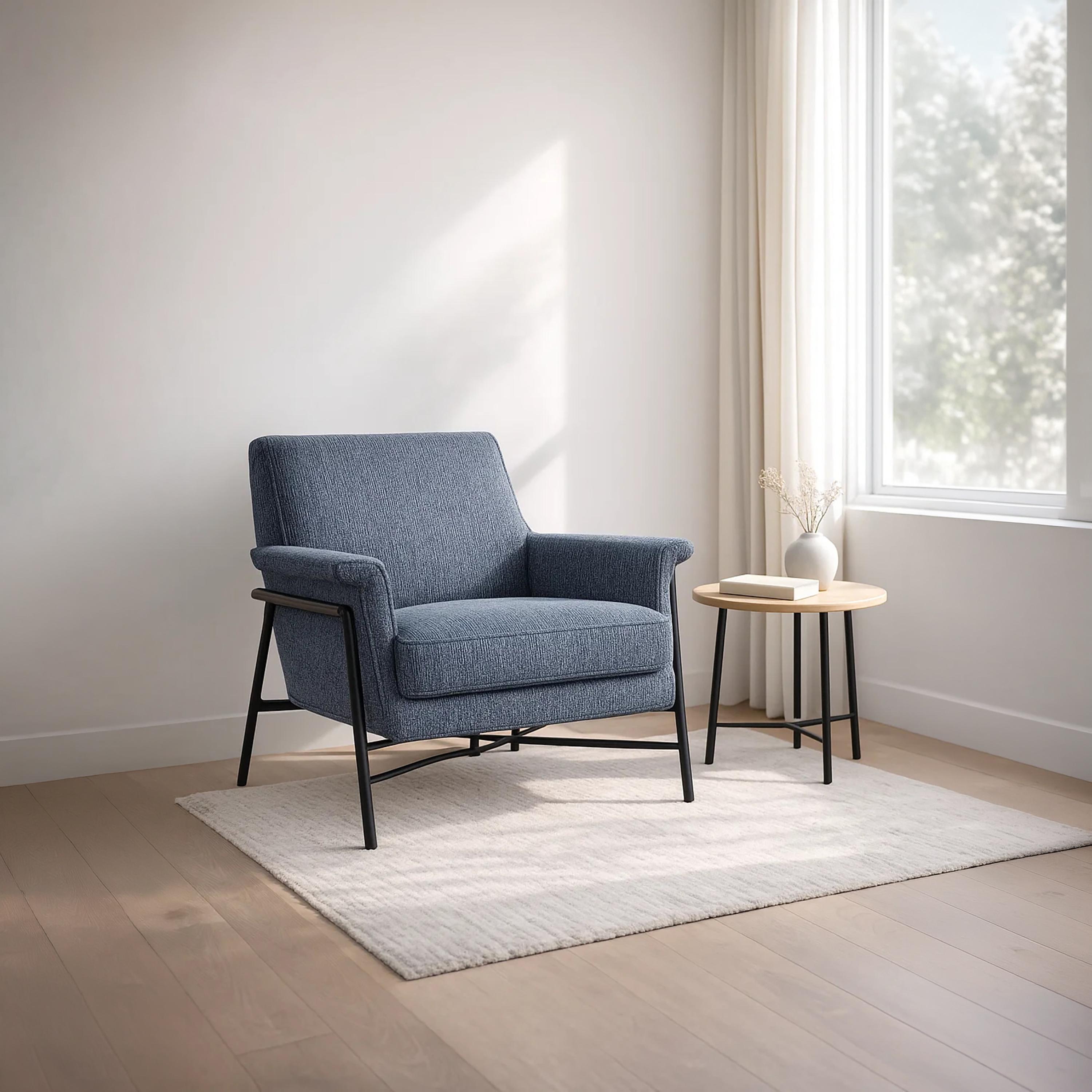 كرسي بذراعين مبطن من ماريا هومز-furniture-sofaandseating-armchairs-image-3