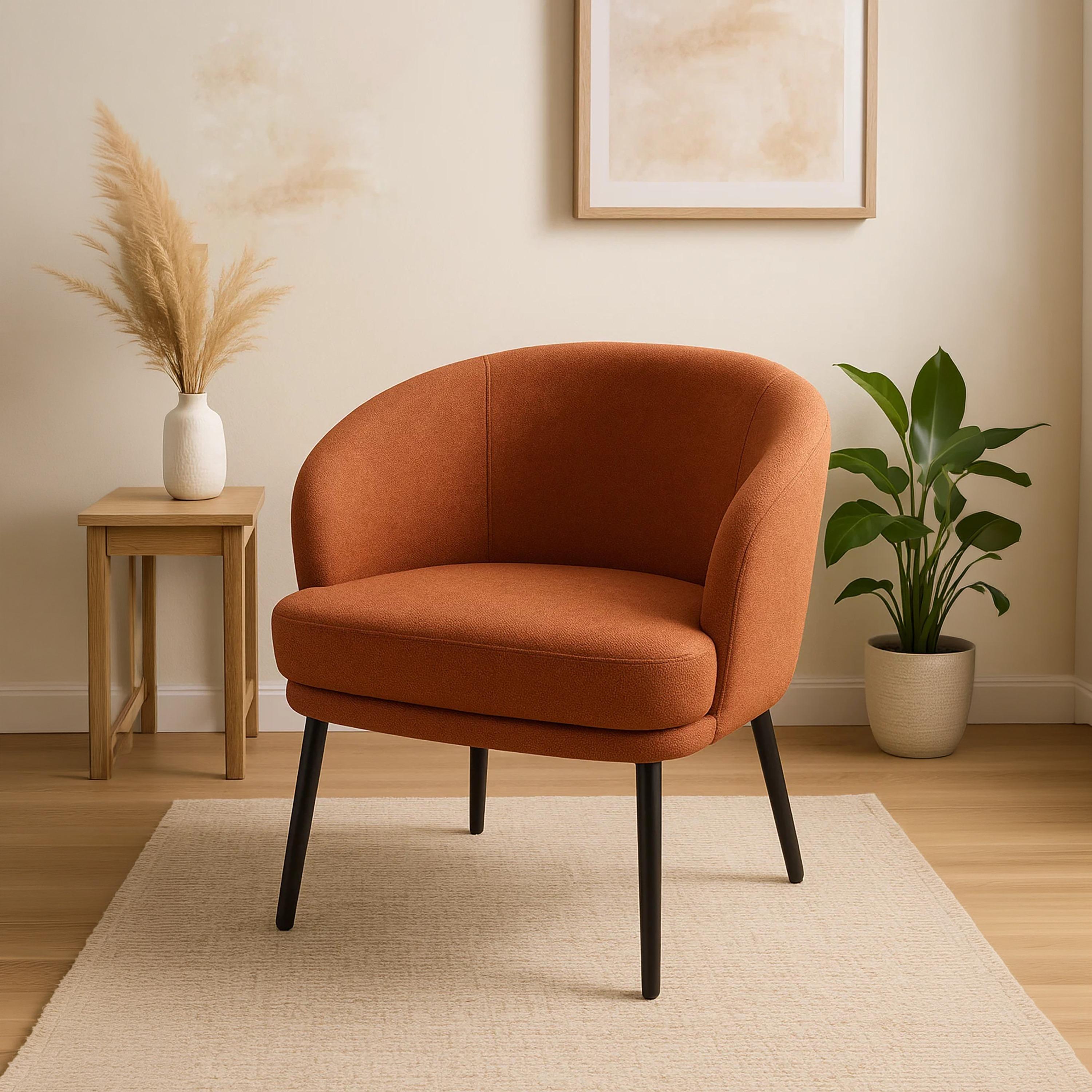 كرسي بذراع منحنية من ماريا هومز-furniture-sofaandseating-armchairs-image-1