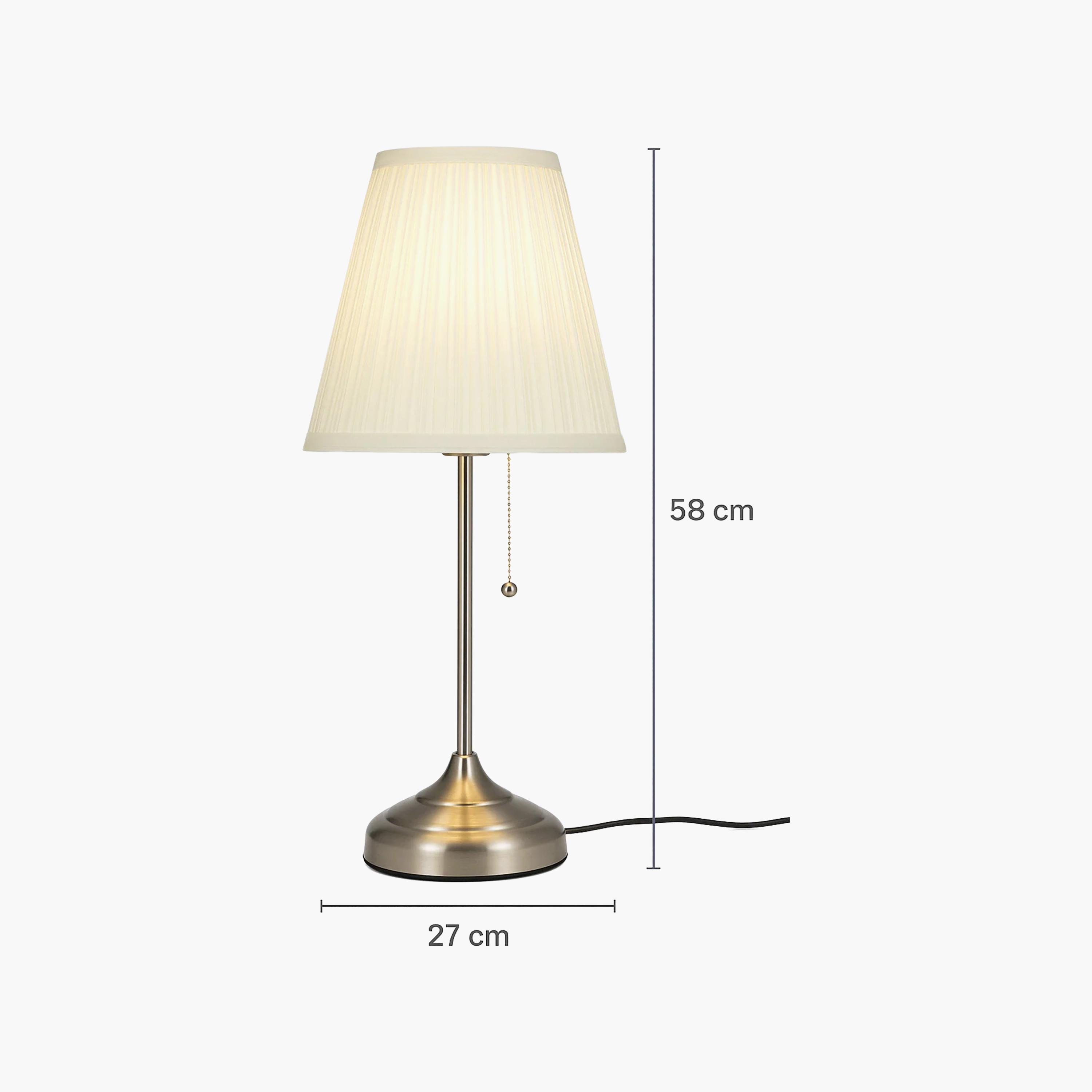 مصباح طاولة معدني كلاسيكي بغطاء قماش مكشكش من ماريا هومز-household-lighting-tableanddesklamps-image-5