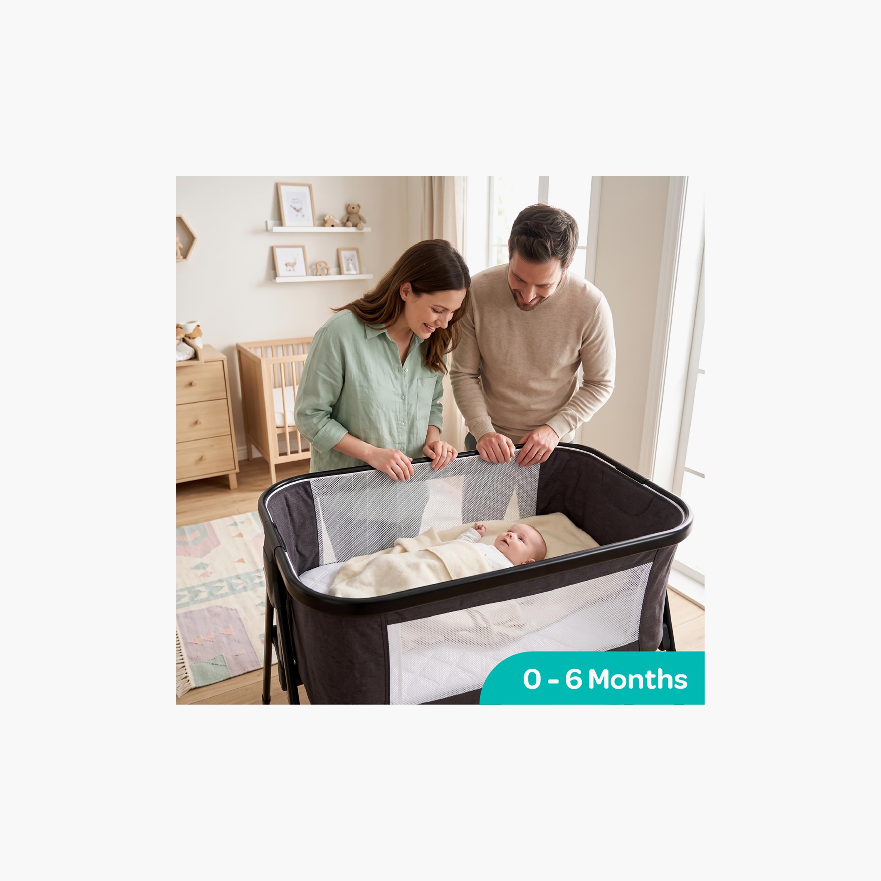 سرير أطفال قابل للطي بهيكل ألومنيوم مع مرتبة مبطنة وحقيبة حمل من مون سيرين-baby-nursery-furniture-cribsandbeds-babycribs-image-7
