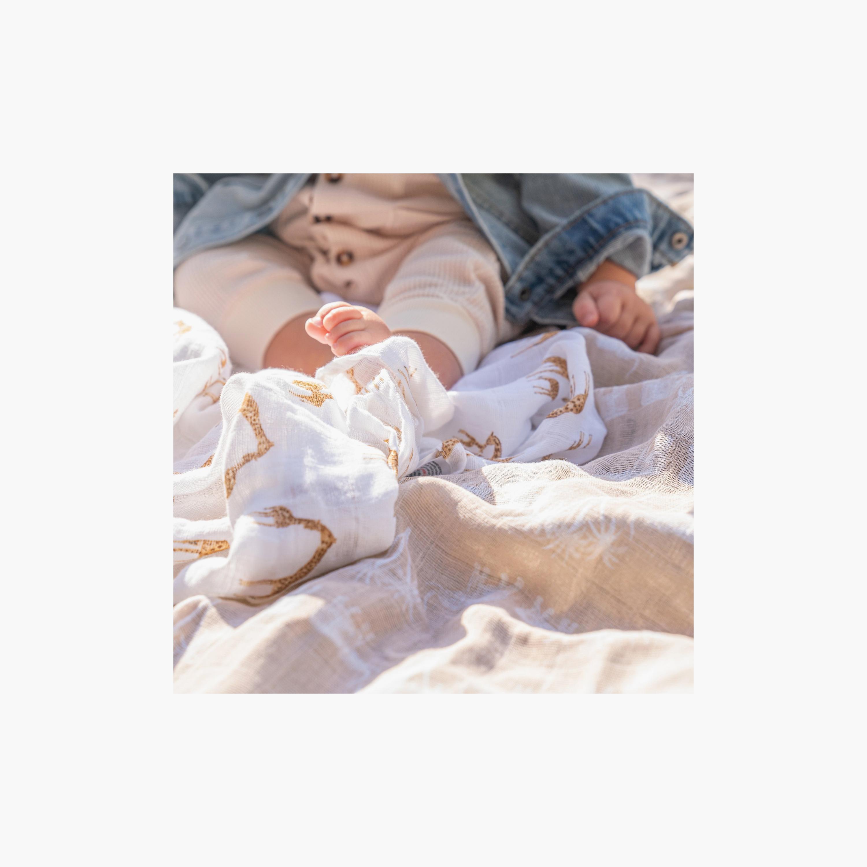 بطانيات قماط كبيرة 4 قطع للأطفال من آدن + آنيه-baby-nursery-blanketsandswaddles-receivingblankets-image-2