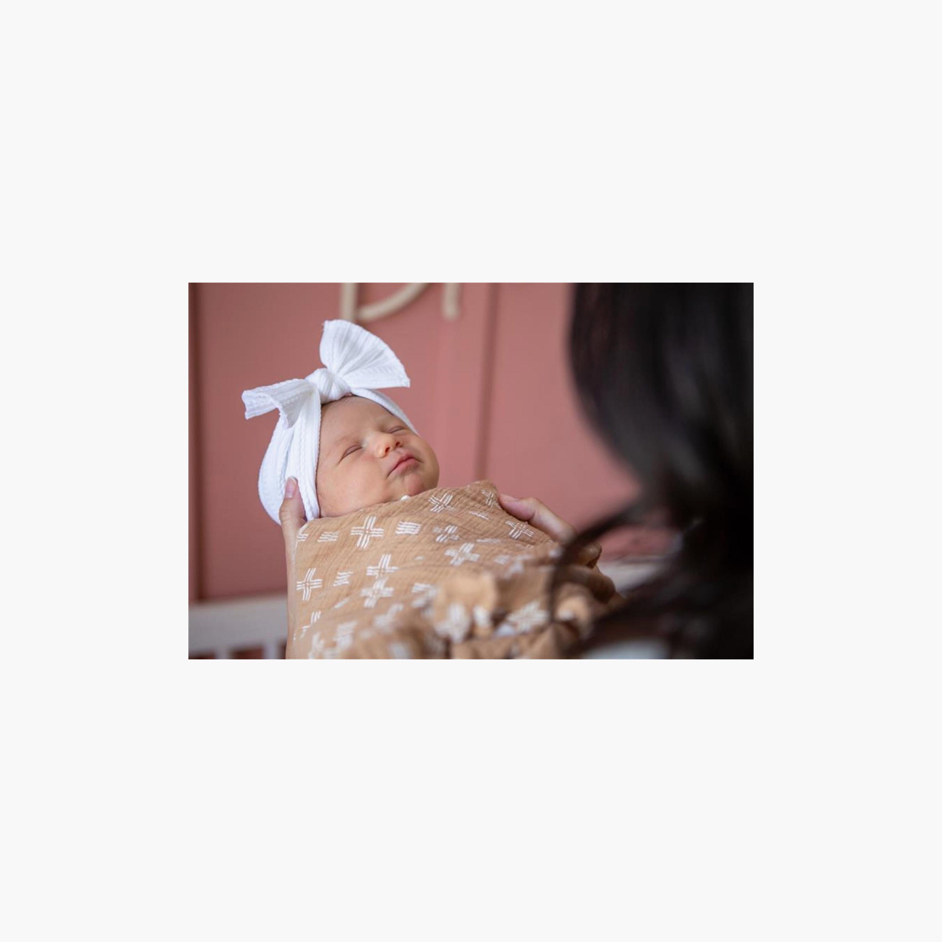 أقمطة موسلين للأطفال قطعتين من كرين بيبي-baby-nursery-blanketsandswaddles-receivingblankets-image-8