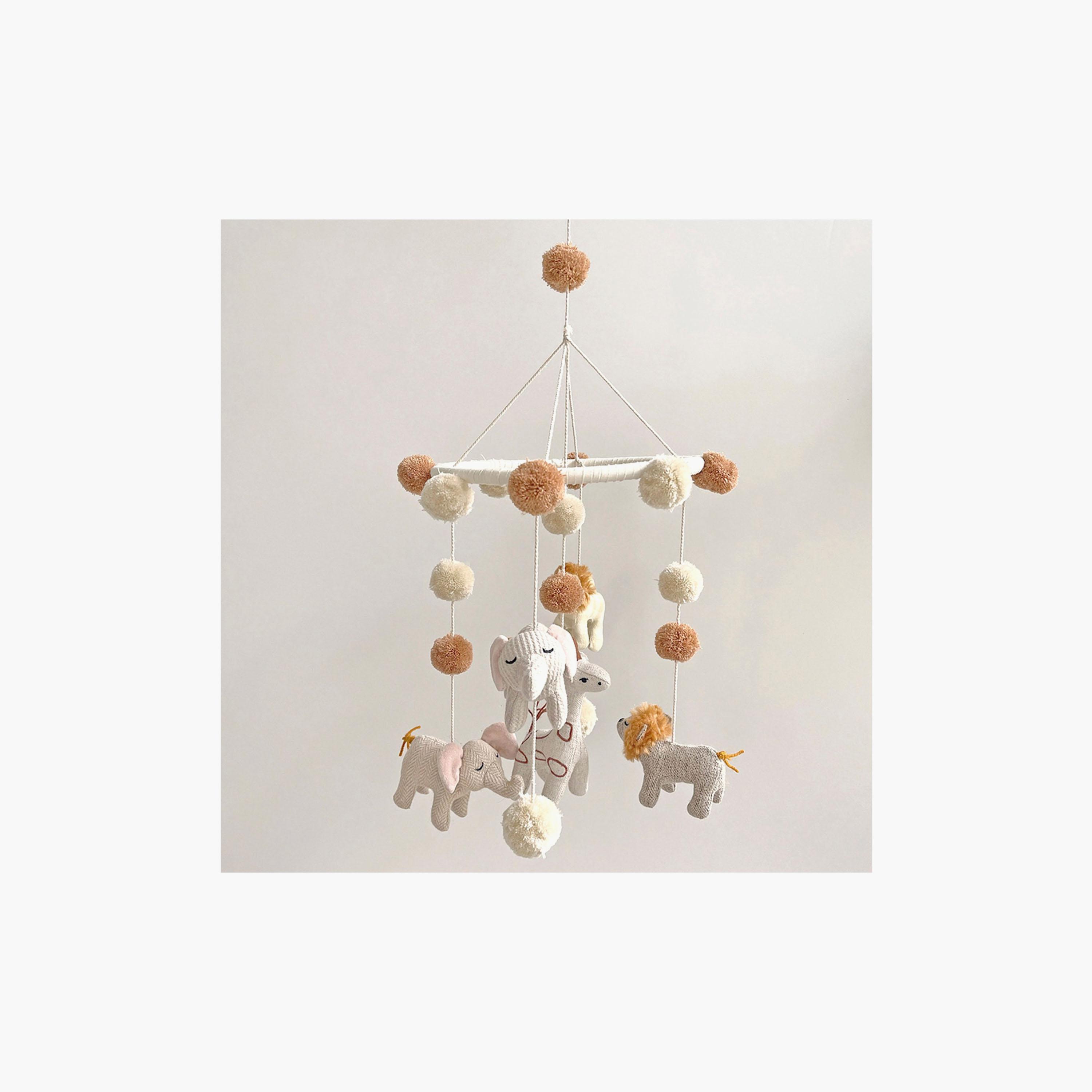 ديكور معلق للسقف كيندي من كرين بيبي-baby-nursery-roomdecor-image-5