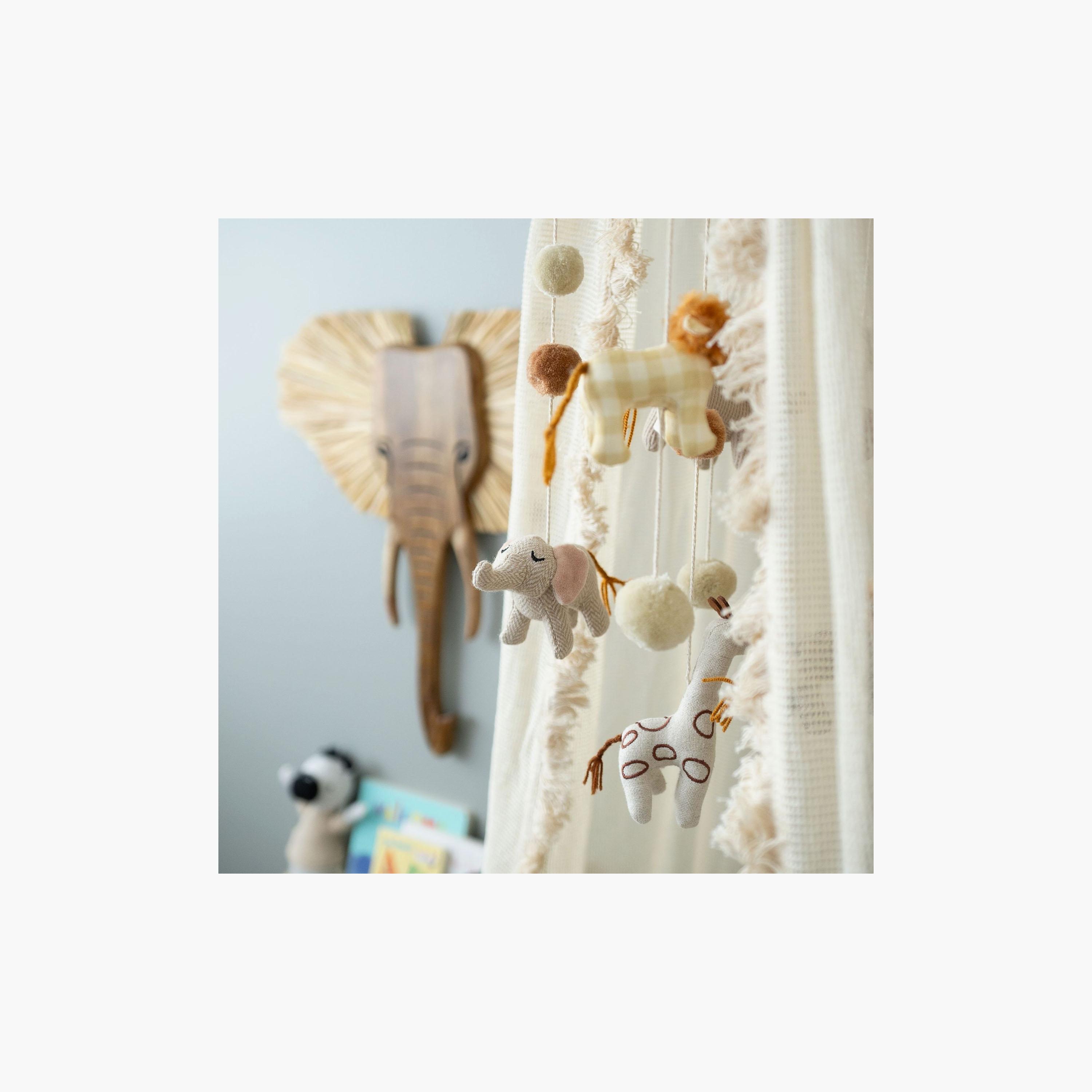 ديكور معلق للسقف كيندي من كرين بيبي-baby-nursery-roomdecor-image-8