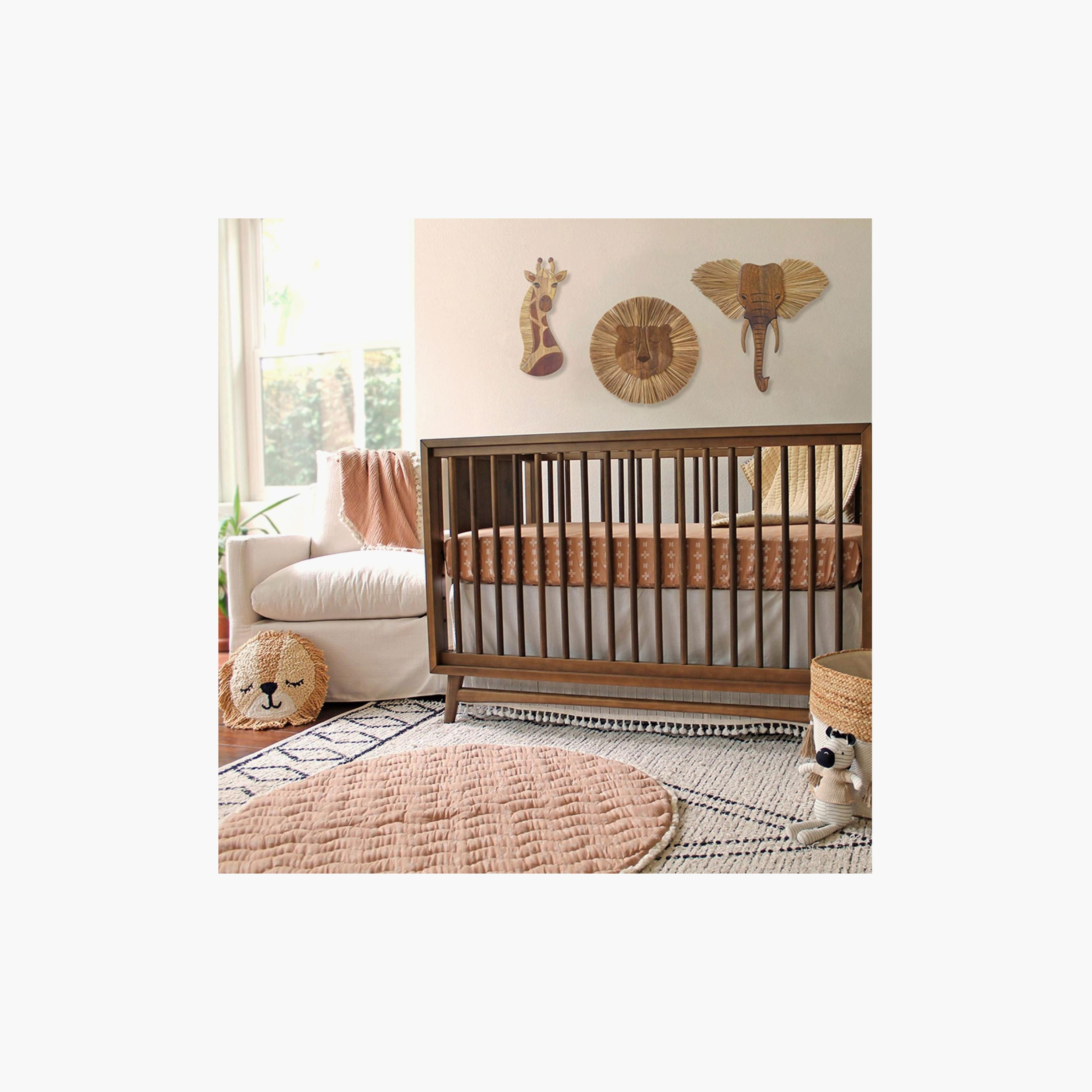 ديكور حائط على شكل أسد من كرين بيبي-baby-nursery-roomdecor-image-4