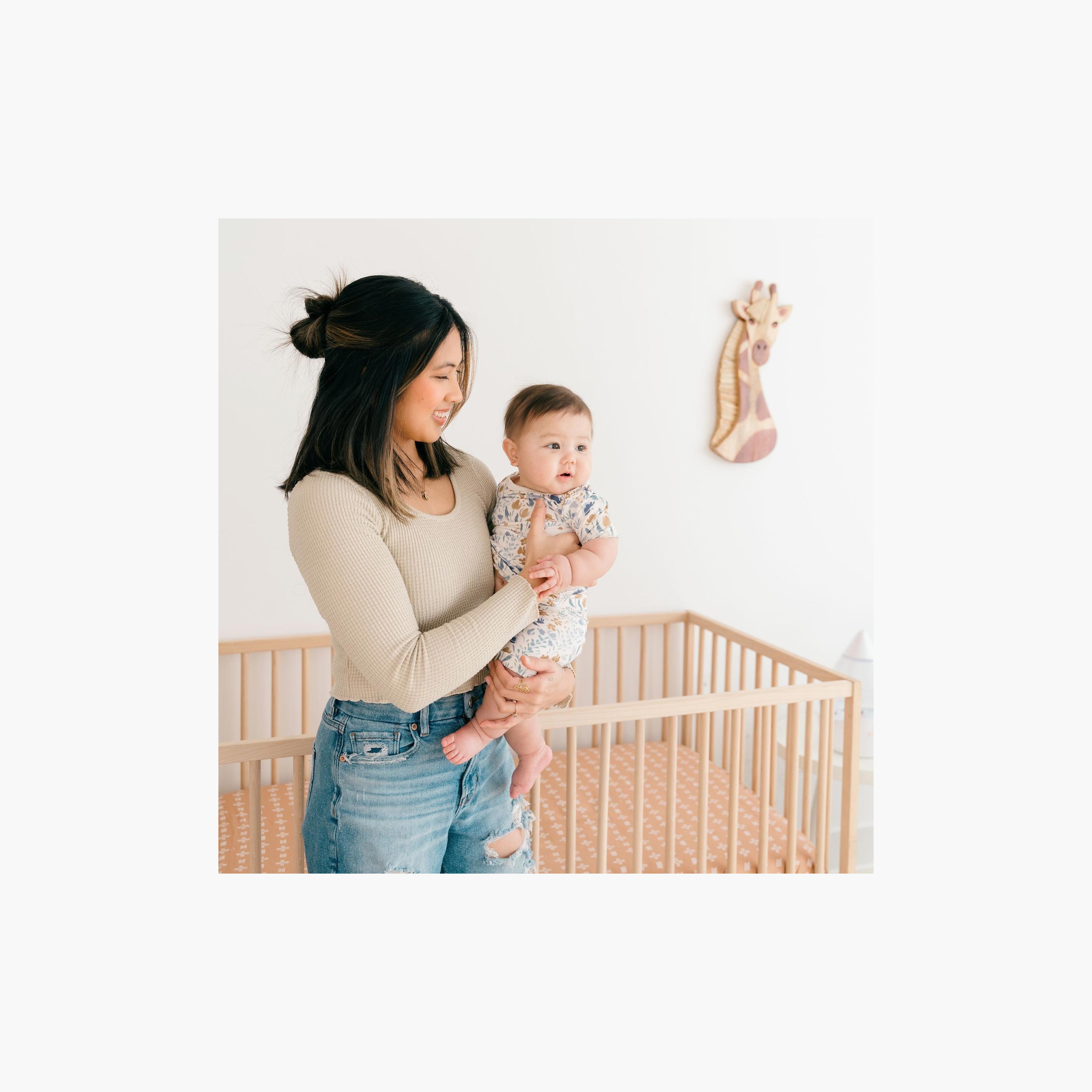 ديكور حائط للأطفال بشكل زرافة من كرين بيبي-baby-nursery-roomdecor-image-3