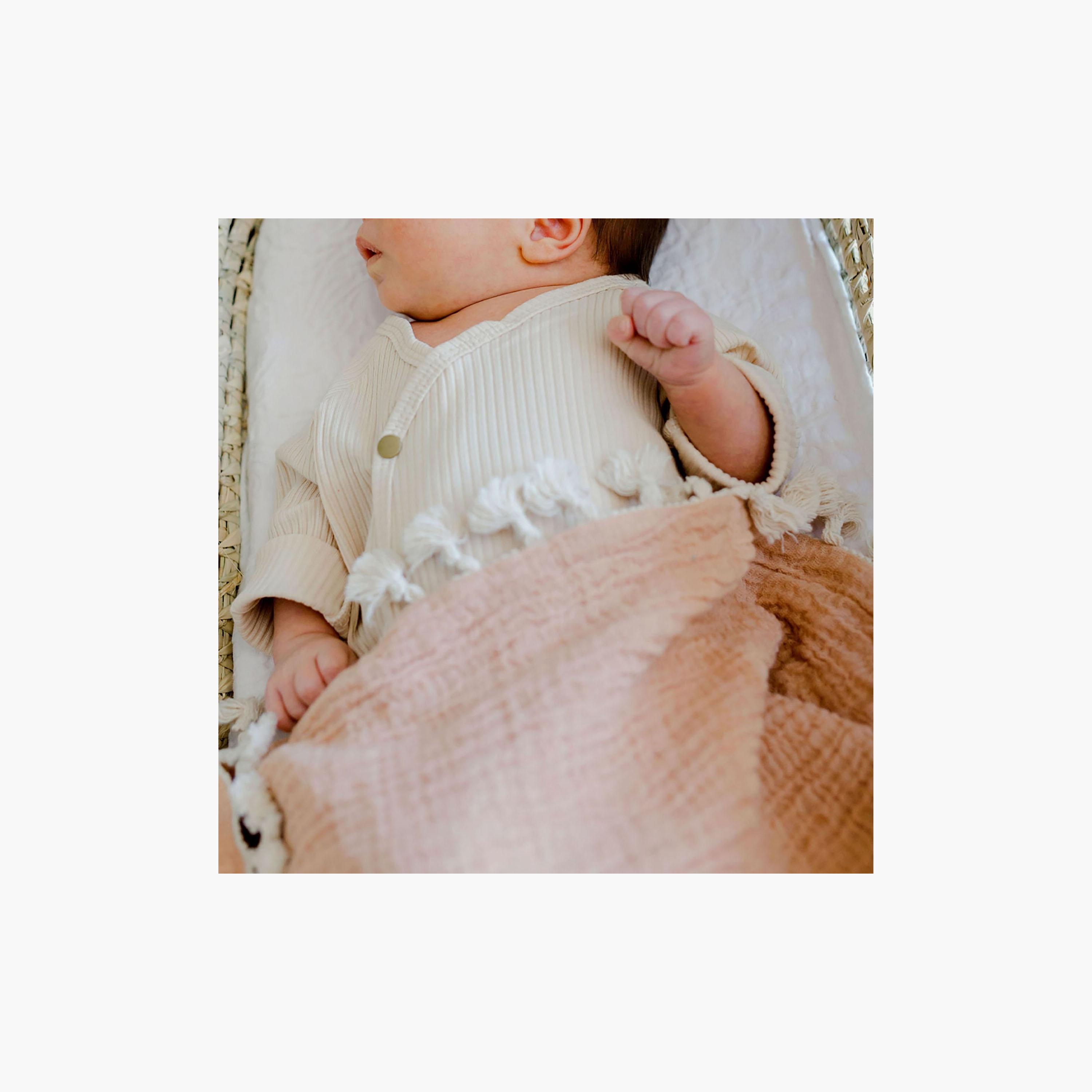 بطانية موسلين 6 طبقات مصنوعة يدوياً للأطفال من كرين بيبي-baby-nursery-blanketsandswaddles-receivingblankets-image-4
