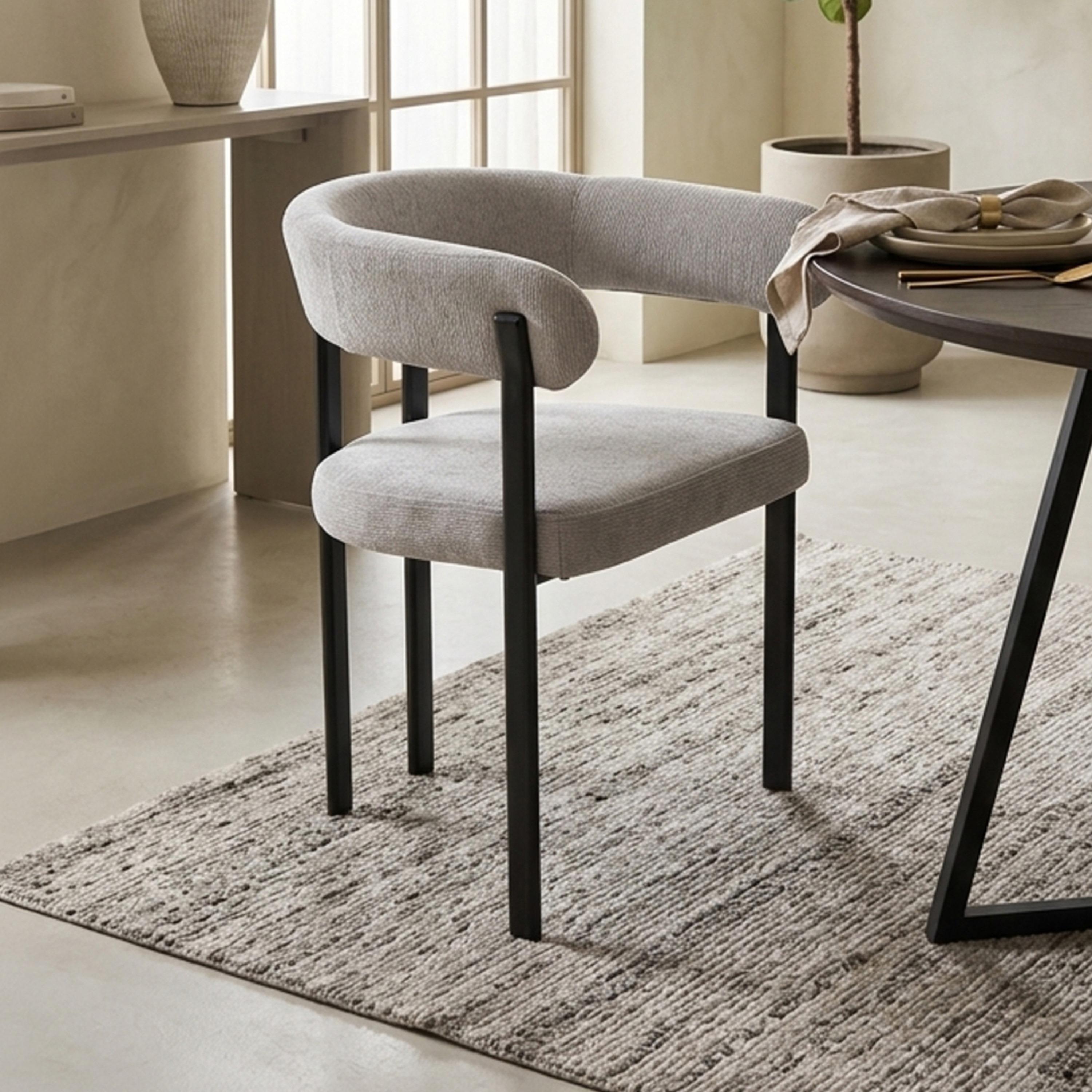 كرسي بذراع منحنية من ماريا هومز-furniture-sofaandseating-armchairs-image-1