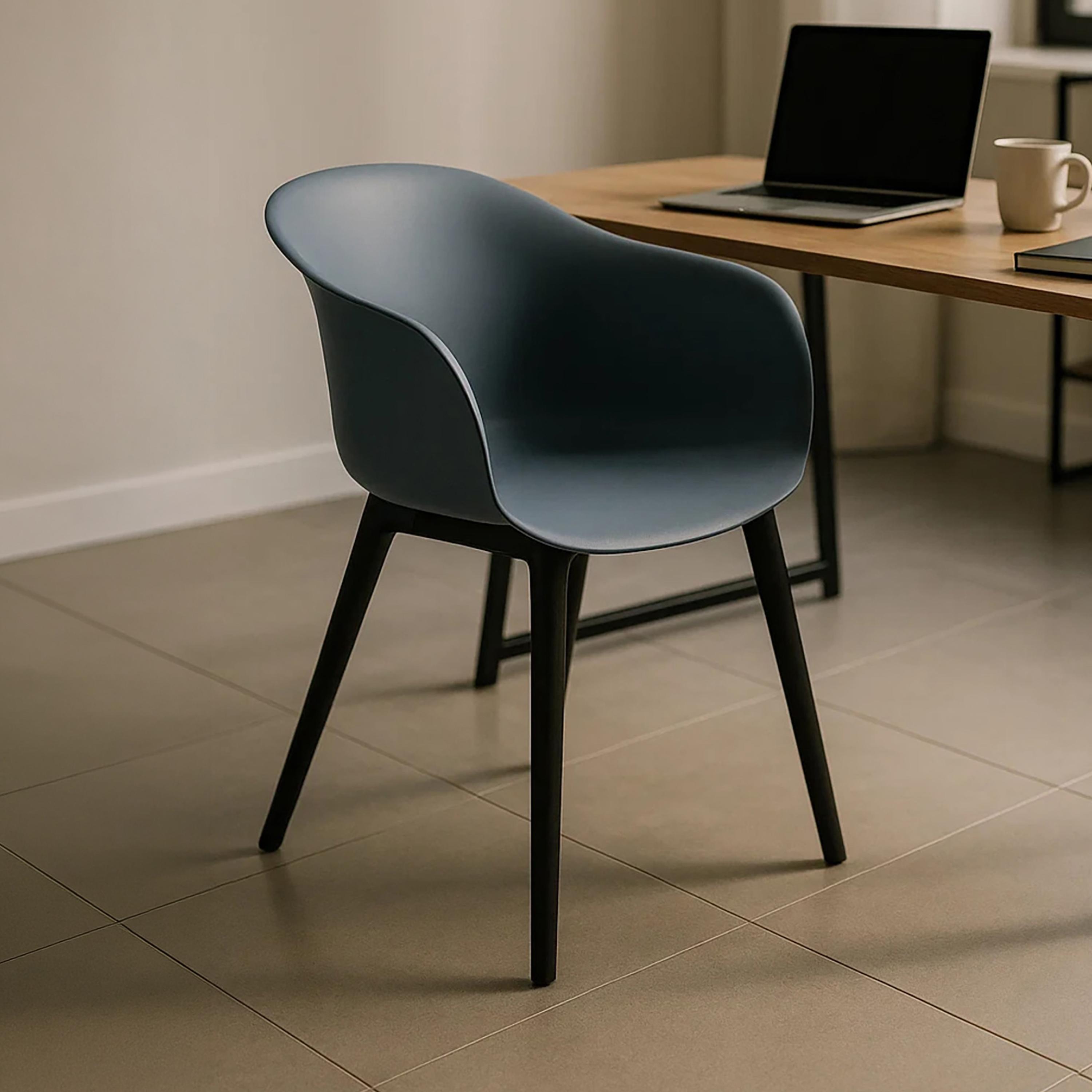كرسي بذراع منحنية من ماريا هومز-furniture-sofaandseating-armchairs-image-1