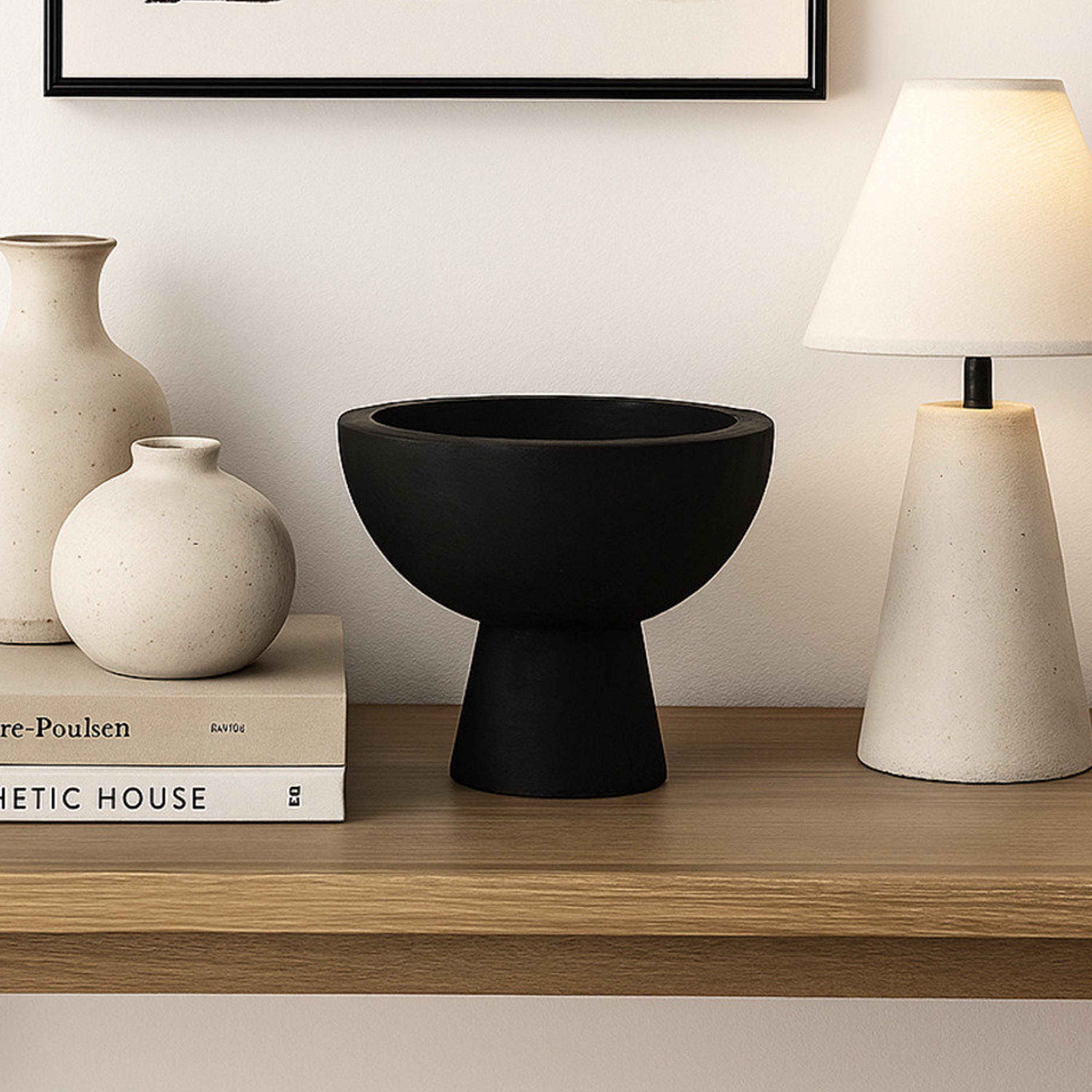 وعاء بقاعدة خشبية بتصميم عصري أسود من ماريا هومز-household-decor-vasesandbowls-image-3