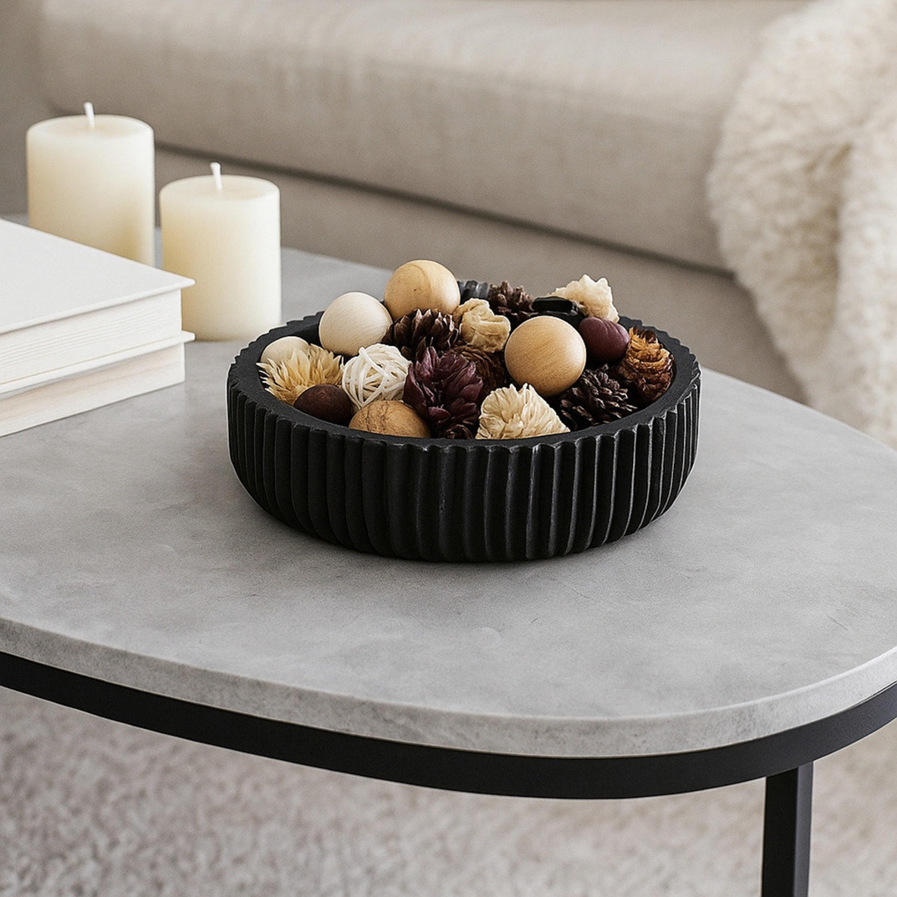 وعاء ديكور خشبي أسود عصري من ماريا هومز-household-decor-vasesandbowls-image-2