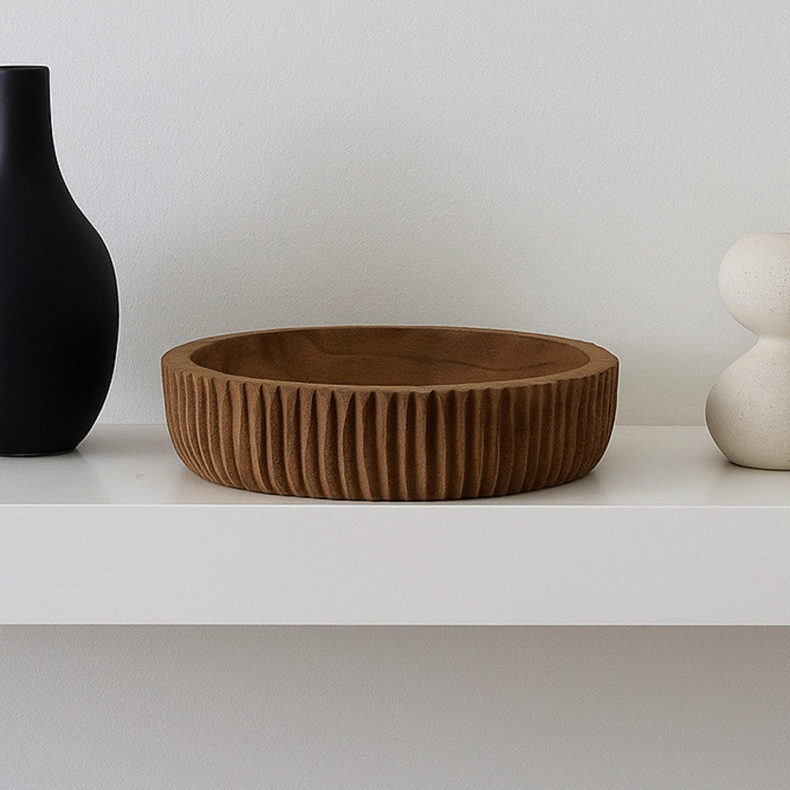وعاء ديكور خشبي أسود عصري من ماريا هومز-household-decor-vasesandbowls-image-1