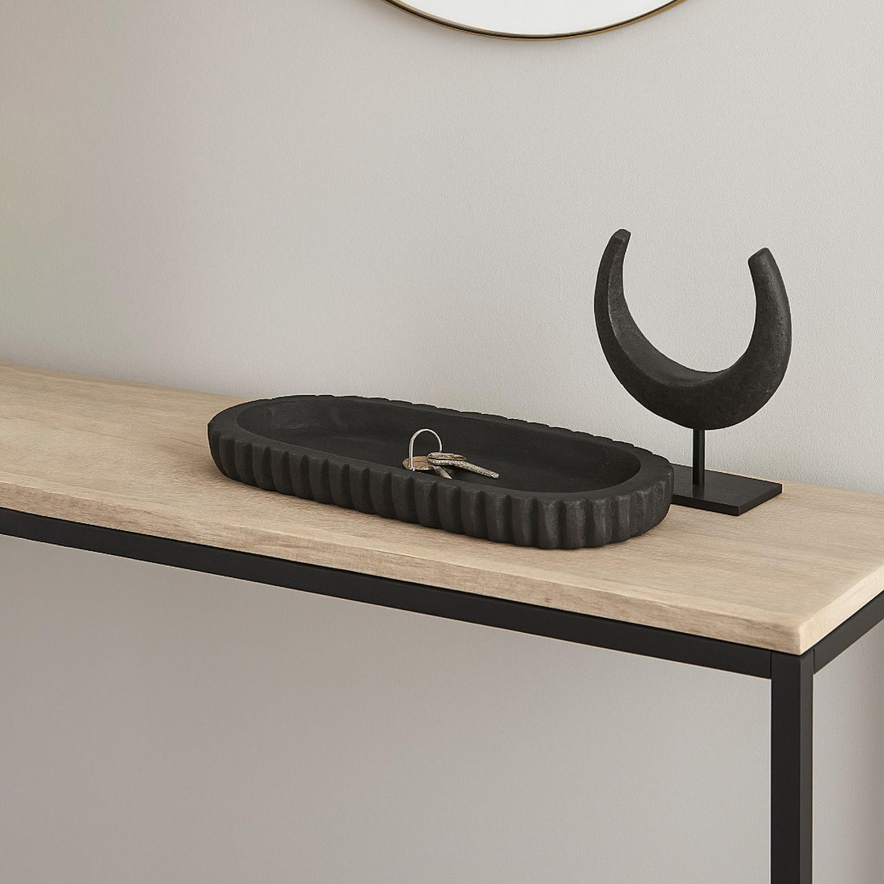 صينية تقديم ديكور بيضاوية خشبية سوداء عصرية من ماريا هومز-household-decor-boxesandtrays-image-3