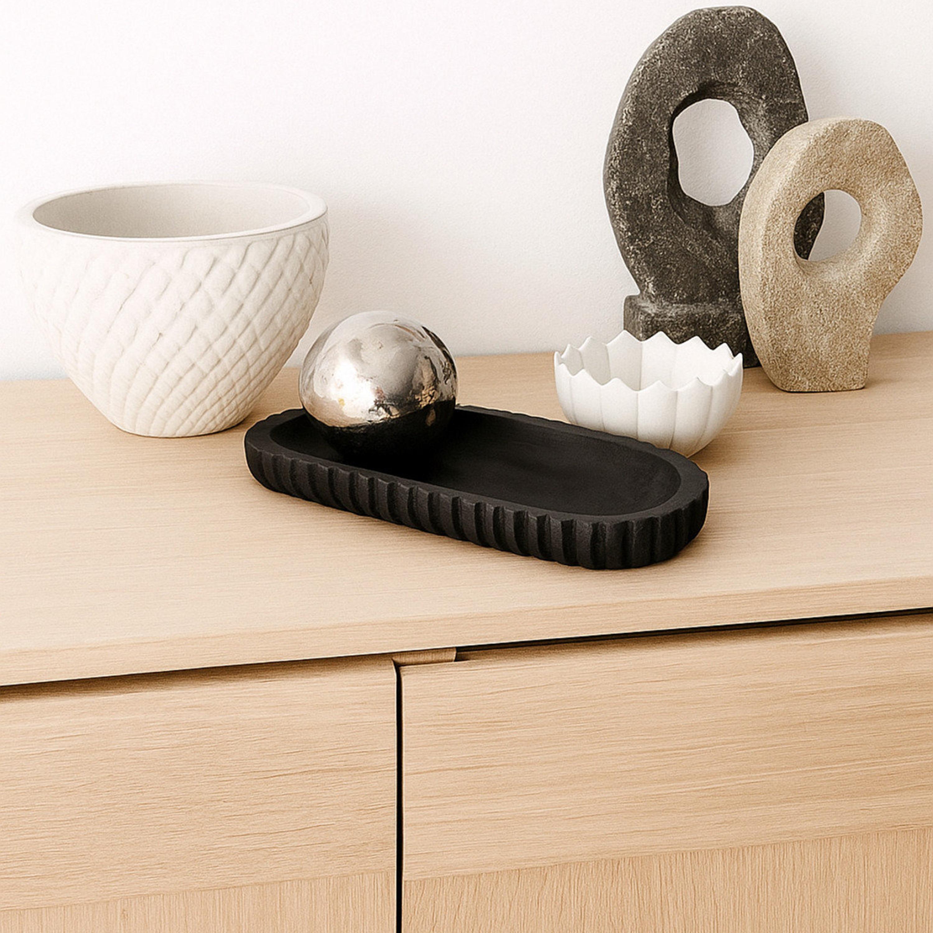 صينية تقديم ديكور بيضاوية خشبية سوداء عصرية من ماريا هومز-household-decor-boxesandtrays-image-4