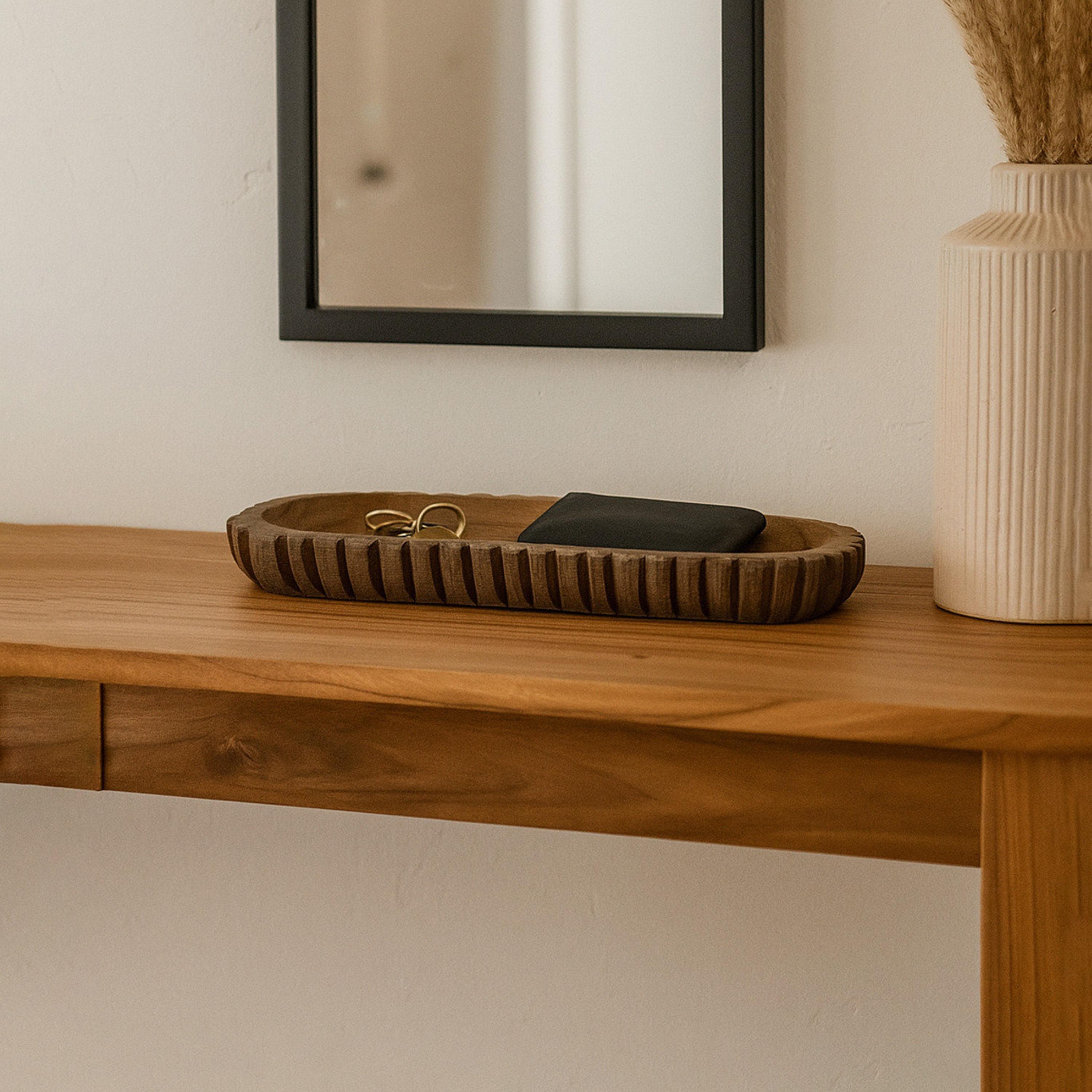 صينية تقديم ديكور بيضاوية خشبية سوداء عصرية من ماريا هومز-household-decor-boxesandtrays-image-1