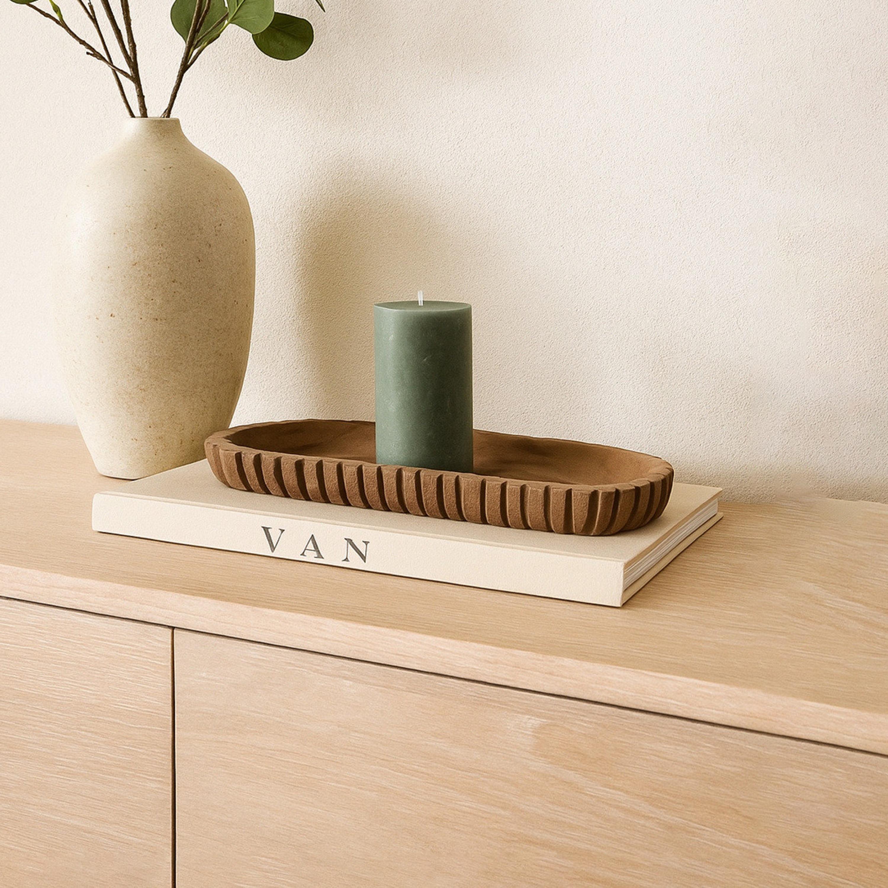 صينية تقديم ديكور بيضاوية خشبية سوداء عصرية من ماريا هومز-household-decor-boxesandtrays-image-3