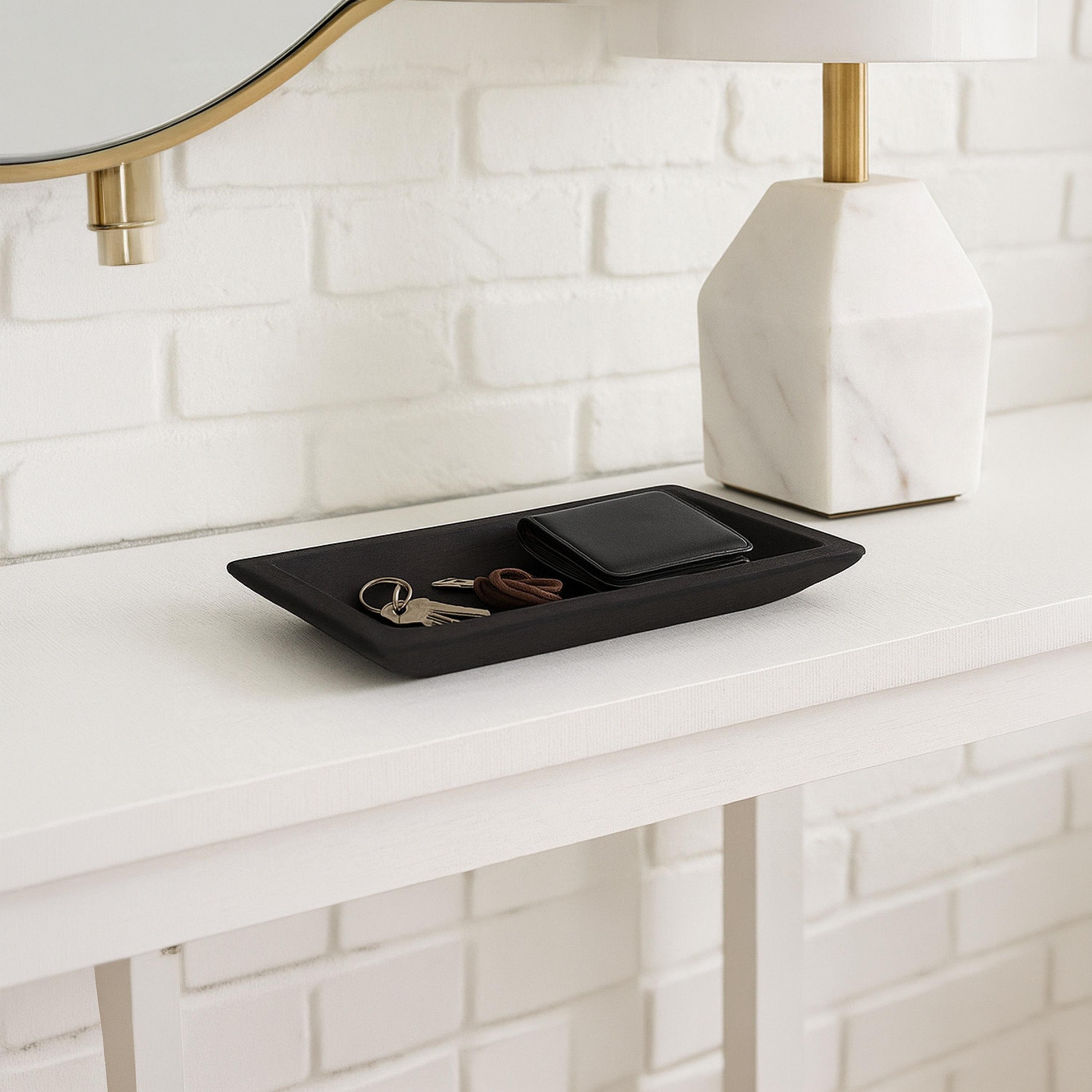 صينية تقديم ديكور مستطيلة خشبية سوداء بتصميم عصري من ماريا هومز-household-decor-boxesandtrays-image-3