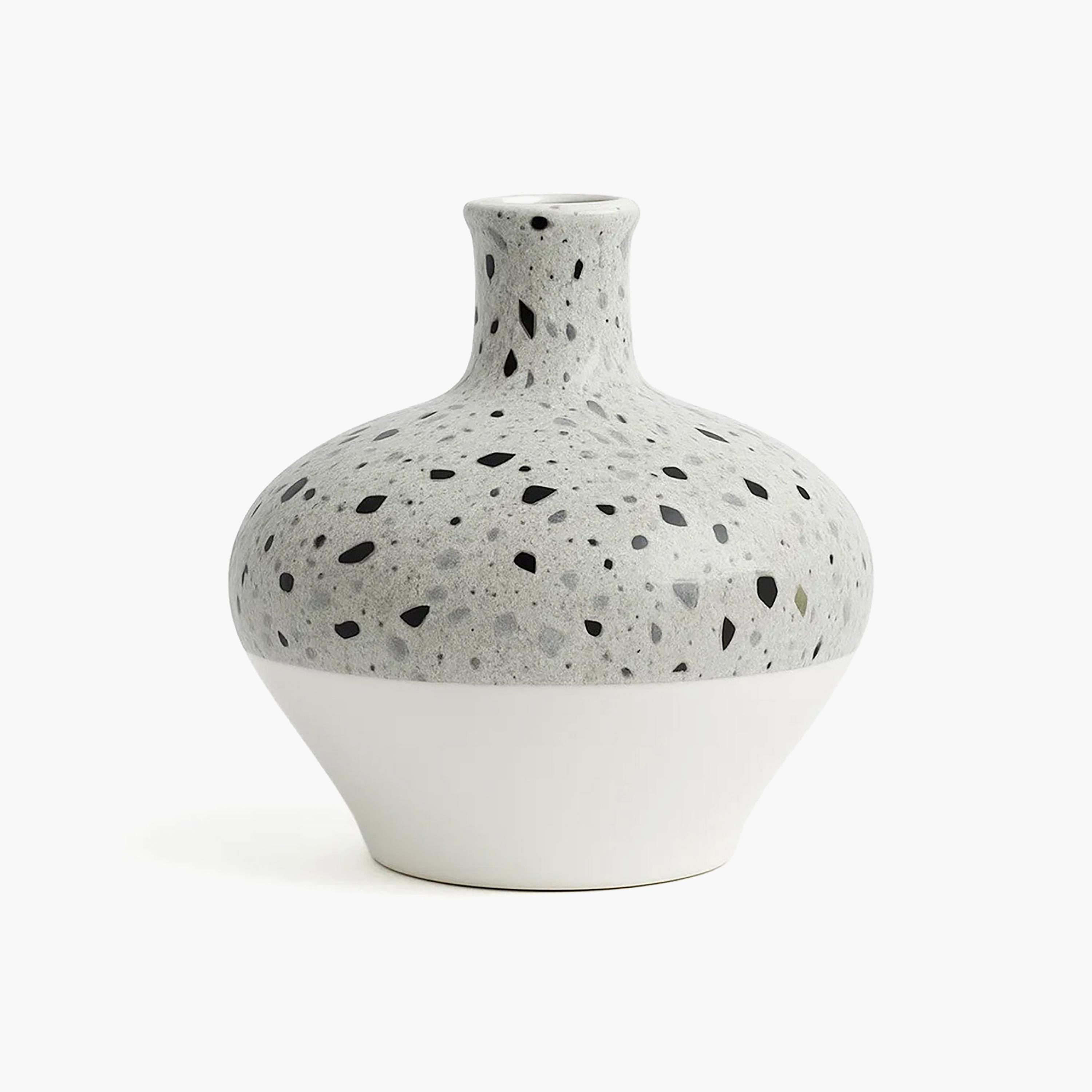 مزهرية سيراميك بنقشة تيرازو متعددة الألوان من ماريا هومز-household-decor-vasesandbowls-image-5