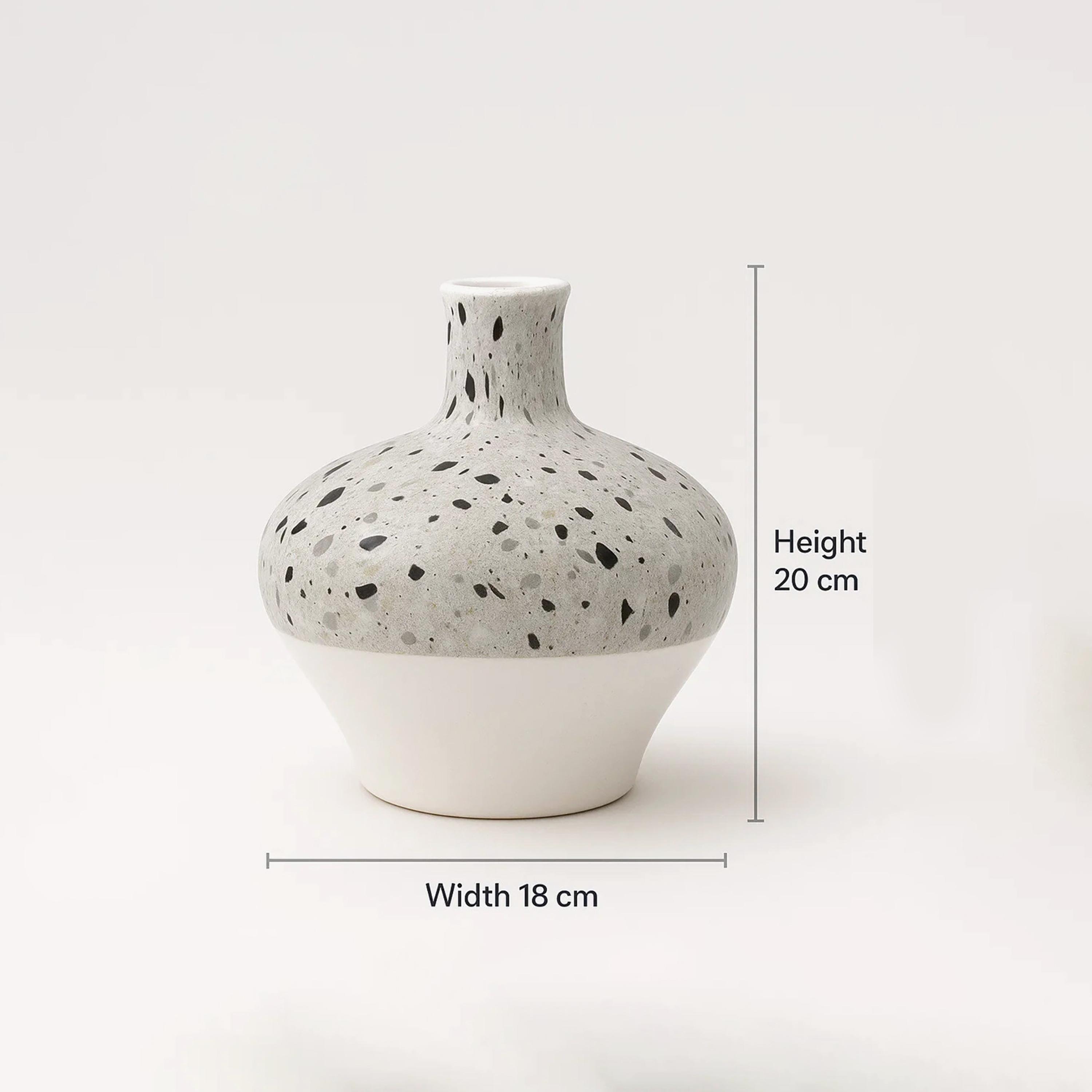 مزهرية سيراميك بنقشة تيرازو متعددة الألوان من ماريا هومز-household-decor-vasesandbowls-image-6