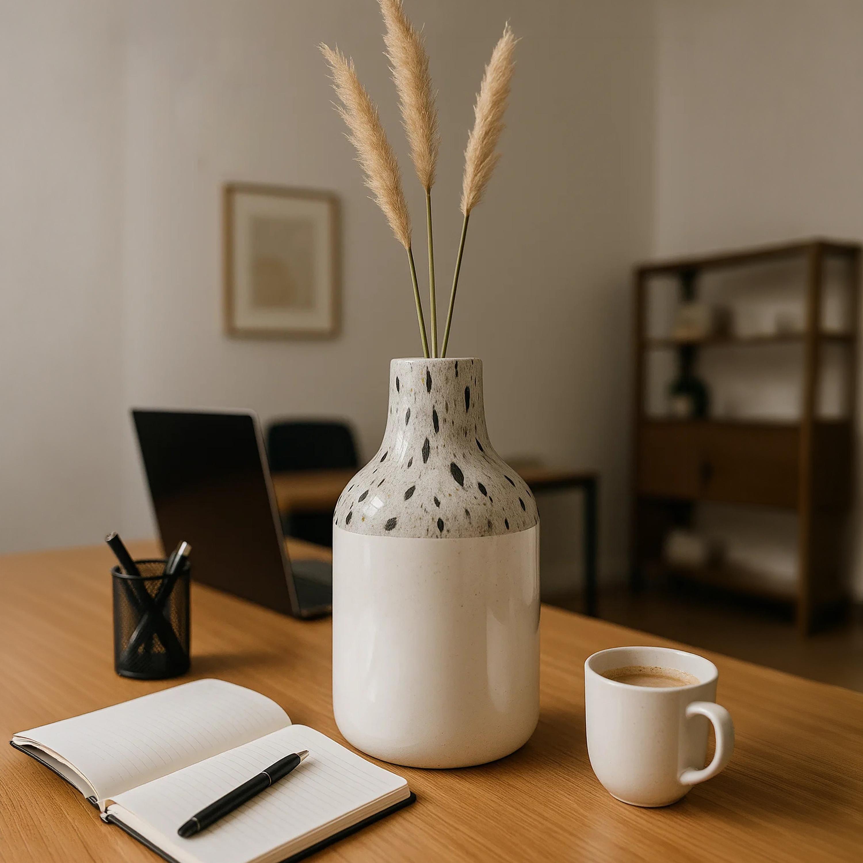 مزهرية سيراميك بنقشة تيرازو متعددة الألوان من ماريا هومز-household-decor-vasesandbowls-image-1