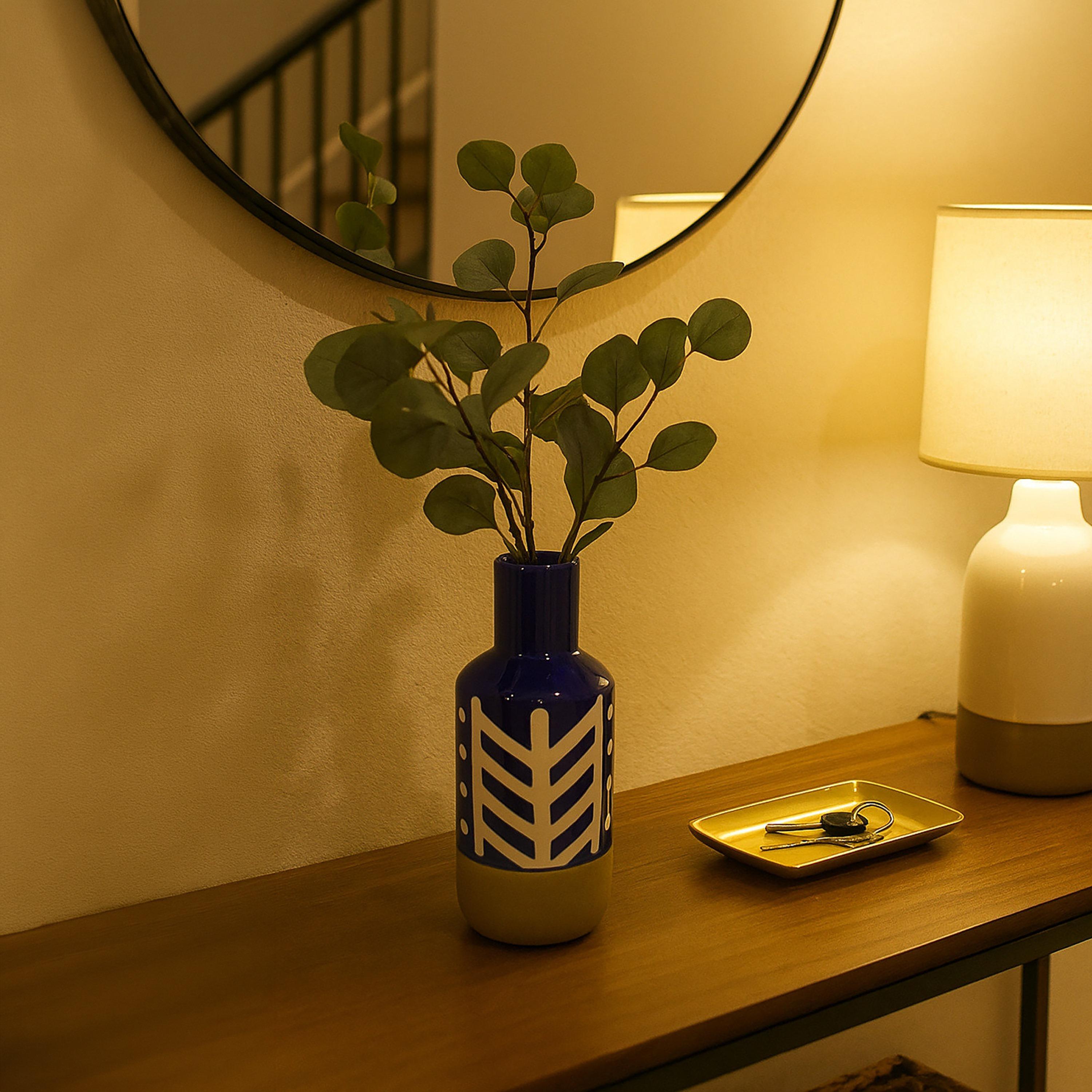 مزهرية سيراميك بتصميم هندسي متعدد الألوان من ماريا هومز-household-decor-vasesandbowls-image-3