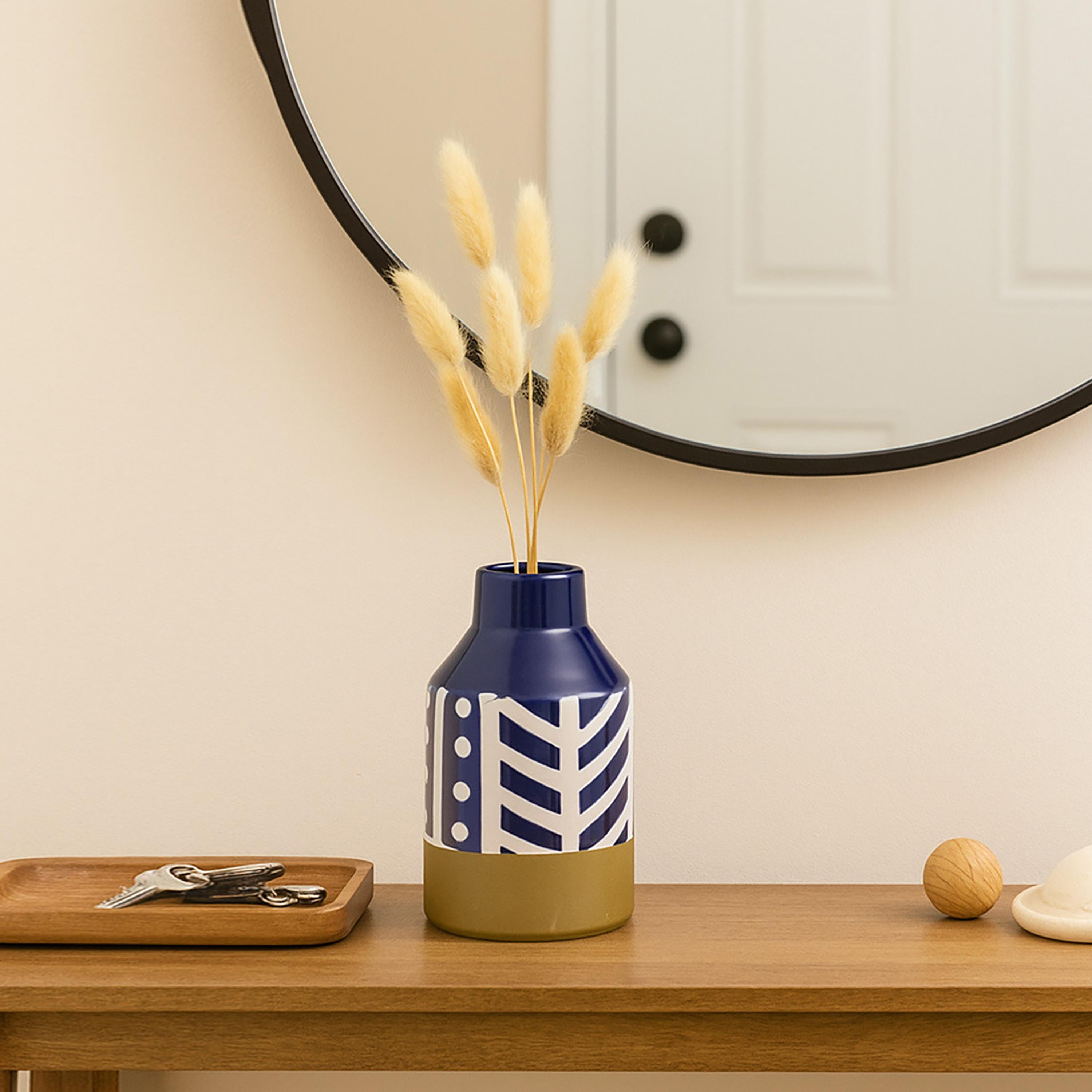 مزهرية سيراميك بتصميم هندسي متعدد الألوان من ماريا هومز-household-decor-vasesandbowls-image-1