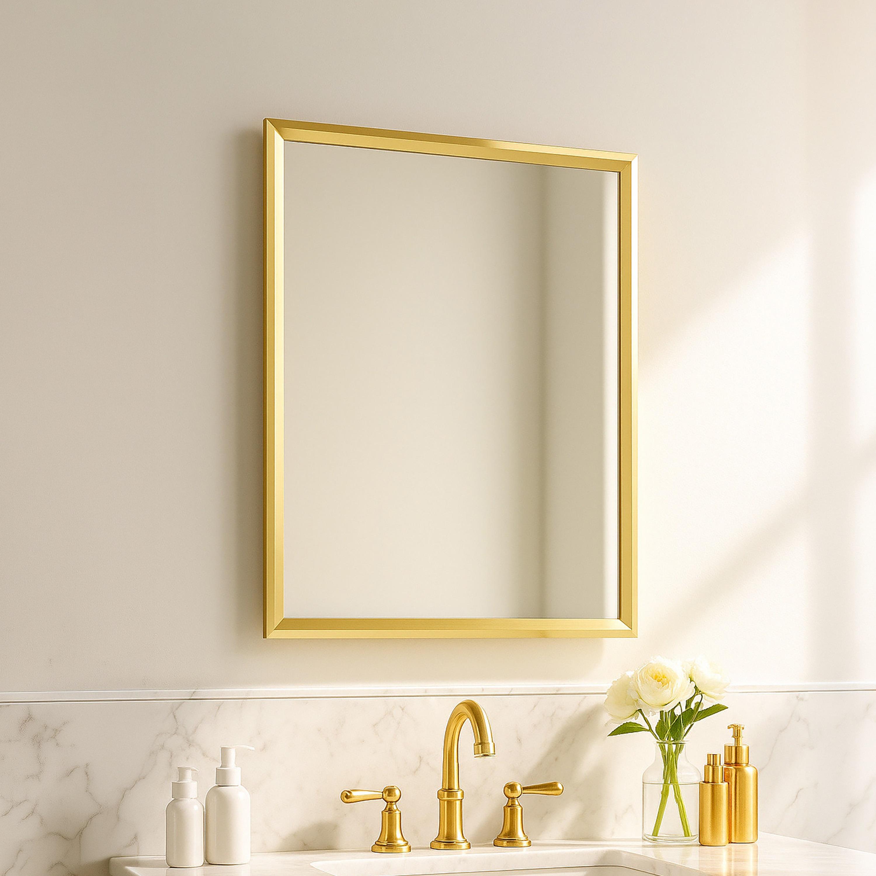 مرآة حائط مستطيلة زجاجية بلون ذهبي من ماريا هومز-household-walldecorandmirrors-mirrors-wallmirrors-image-1