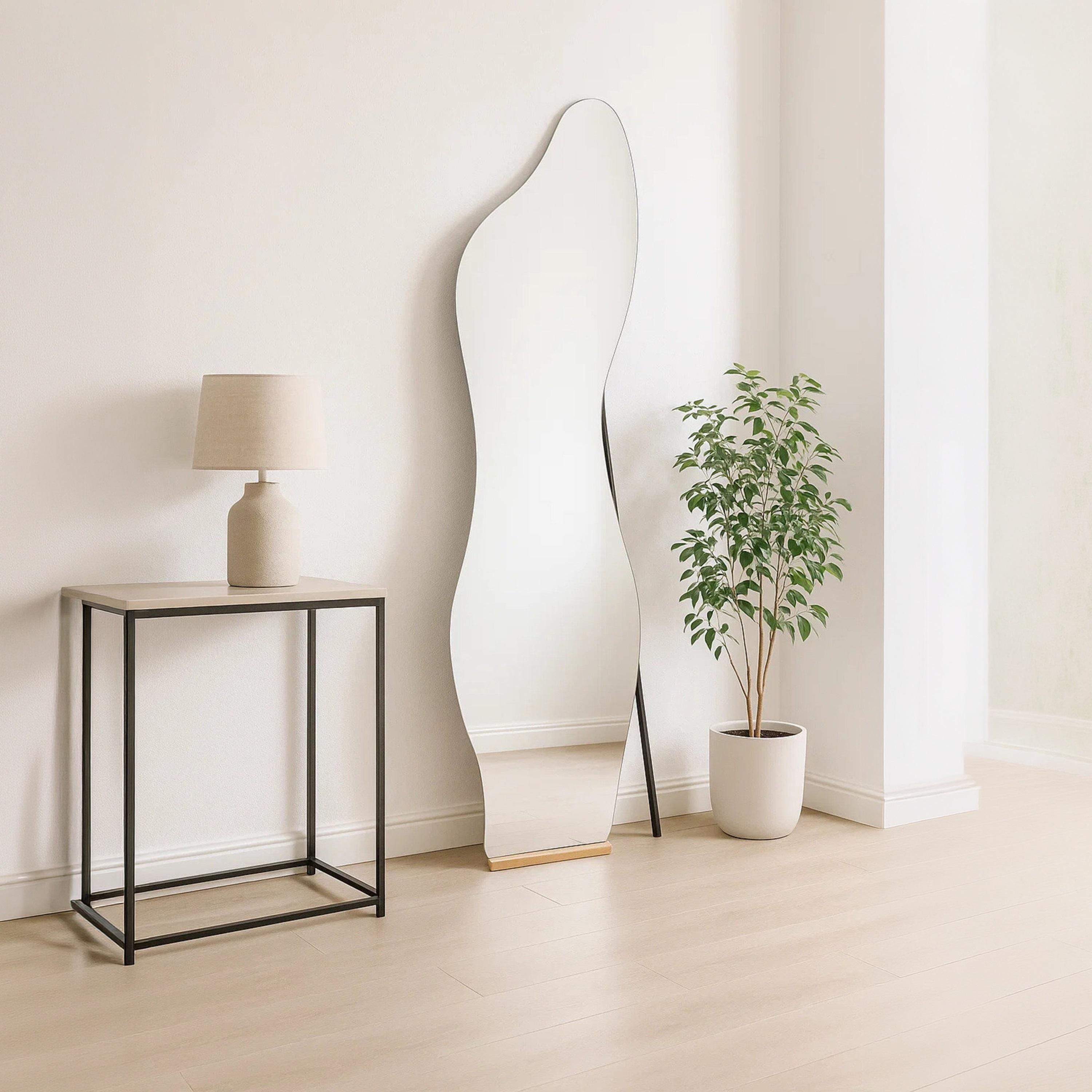 مرآة أرضية شفافة بتصميم غير منتظم من زجاج من ماريا هومز-household-walldecorandmirrors-mirrors-wallmirrors-image-2