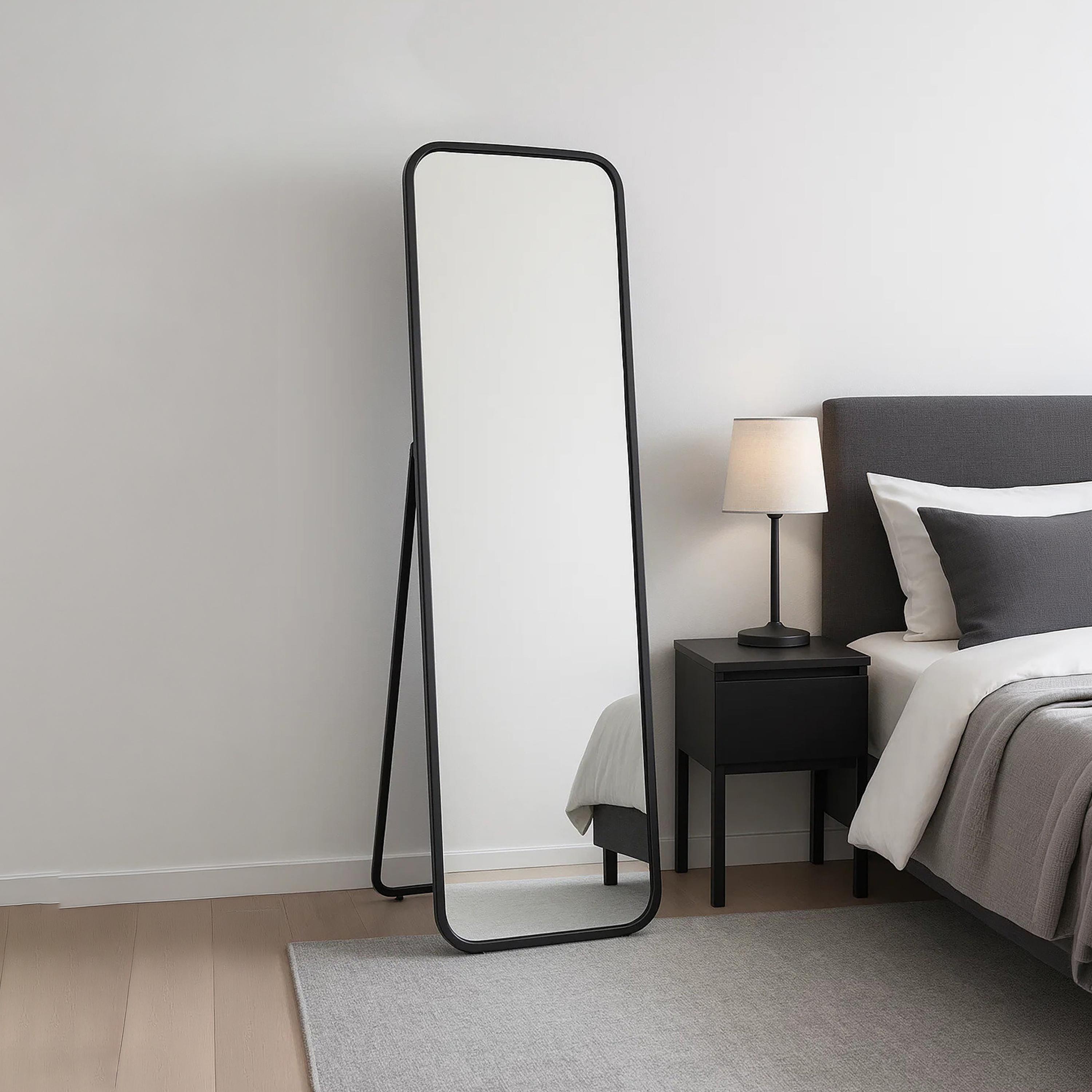 مرآة أرضية مستديرة زجاجية سوداء من ماريا هومز-household-walldecorandmirrors-mirrors-wallmirrors-image-2
