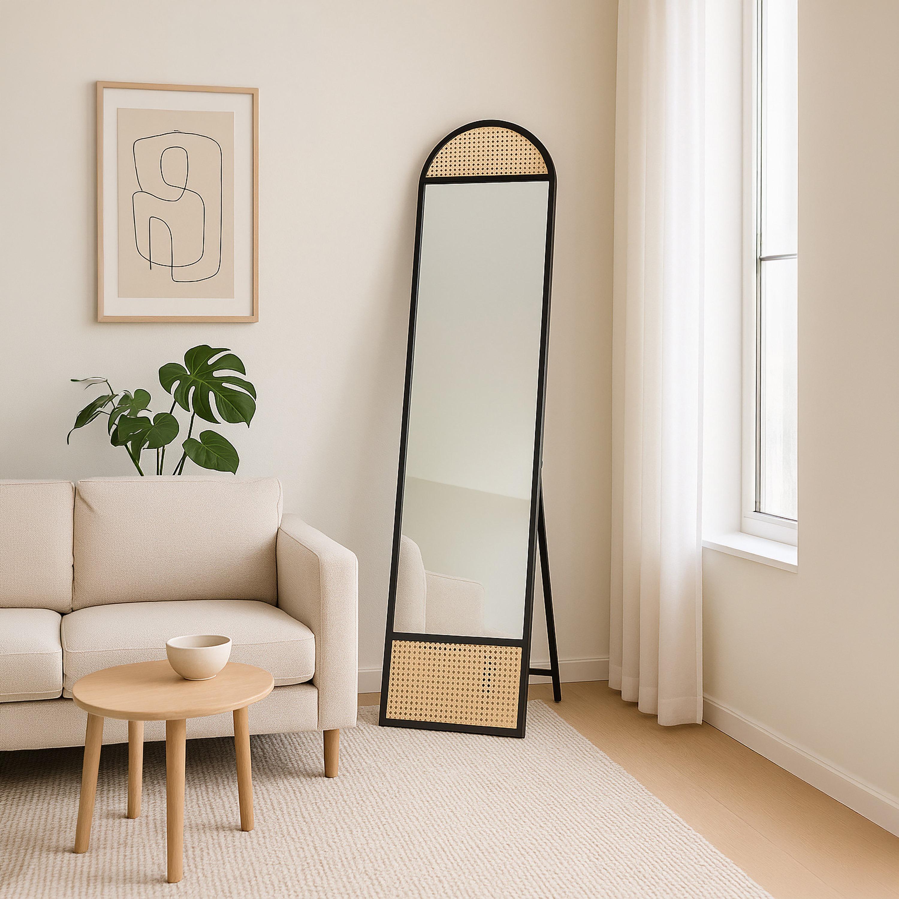 مرآة أرضية بإطار زجاج وروطان من ماريا هومز-household-walldecorandmirrors-mirrors-wallmirrors-image-2