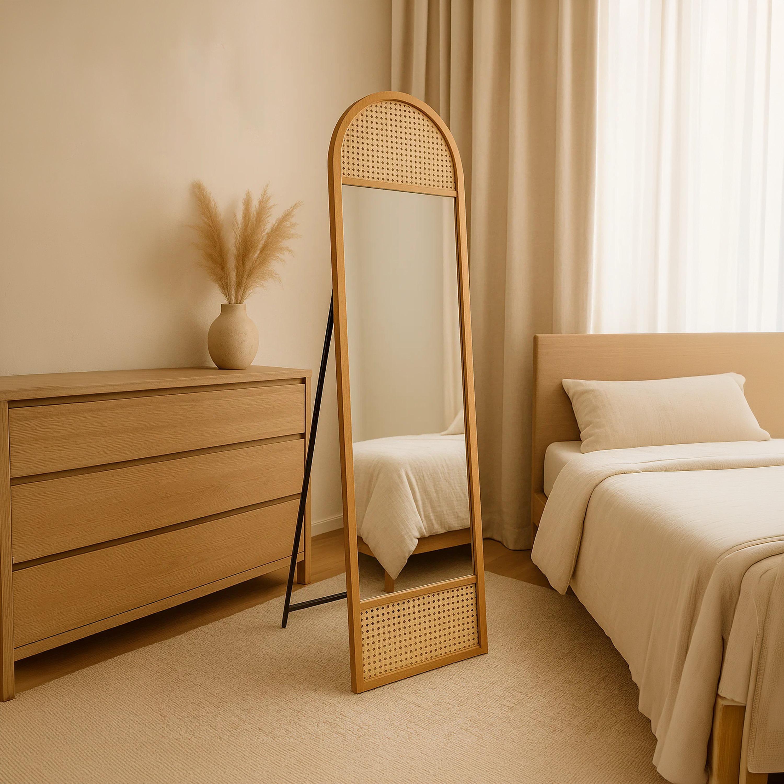 مرآة أرضية بإطار خشب الروطان وزجاج بني من ماريا هومز-household-walldecorandmirrors-mirrors-wallmirrors-image-1