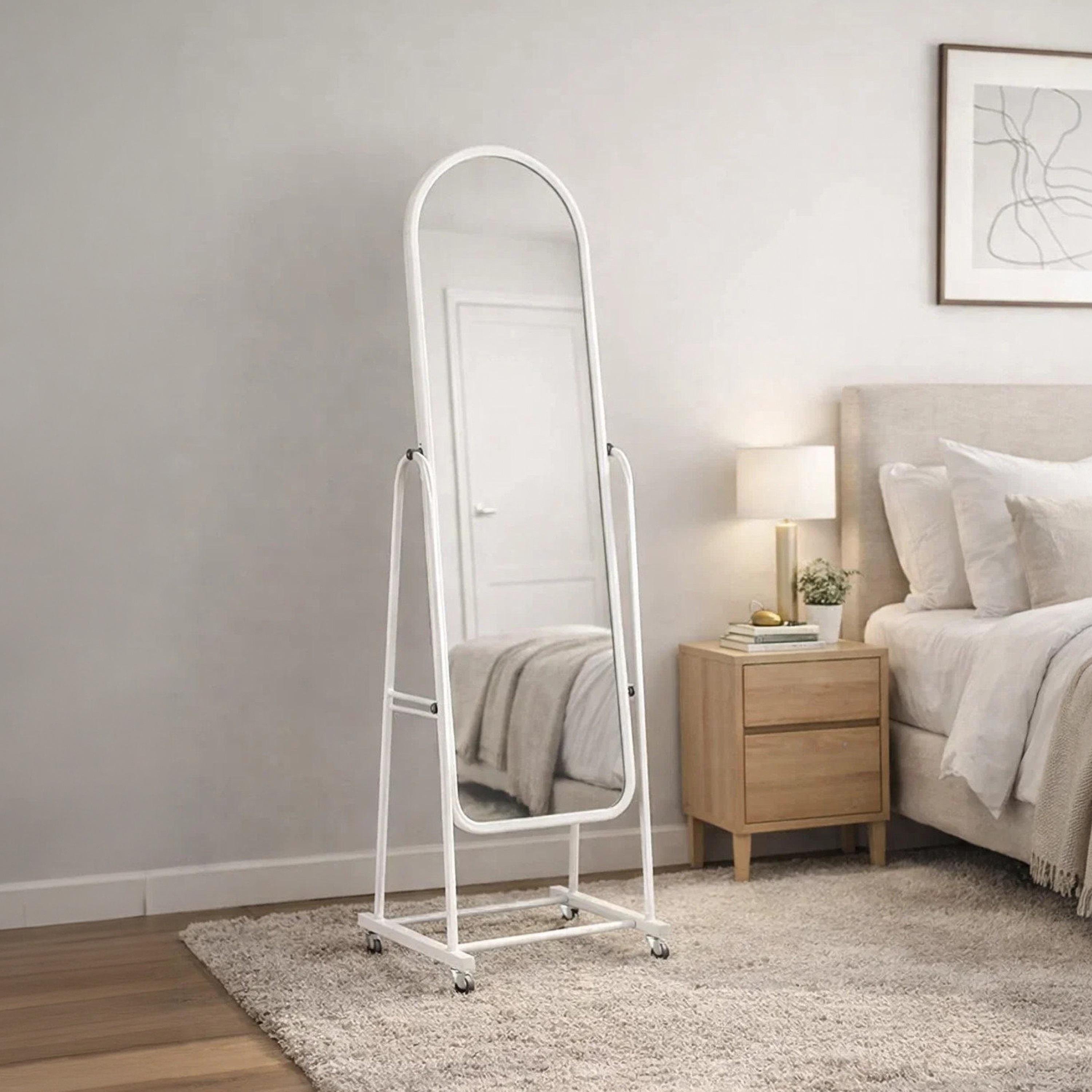 مرآة أرضية بتصميم مقوس من الزجاج الأبيض من ماريا هومز-household-walldecorandmirrors-mirrors-wallmirrors-image-1