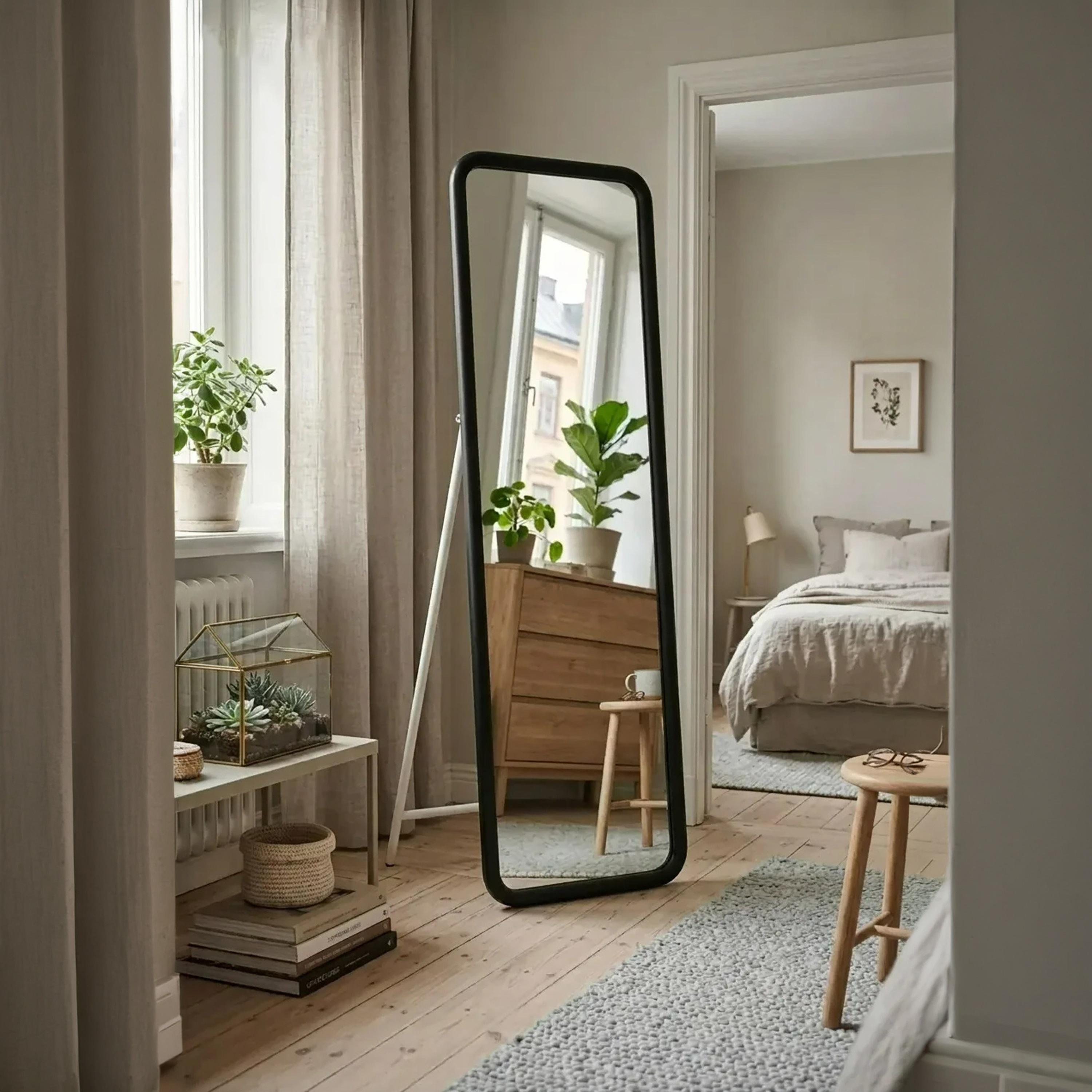 Maria Homes Black Glass Round Floor Mirror-household-walldecorandmirrors-mirrors-wallmirrors-image-2