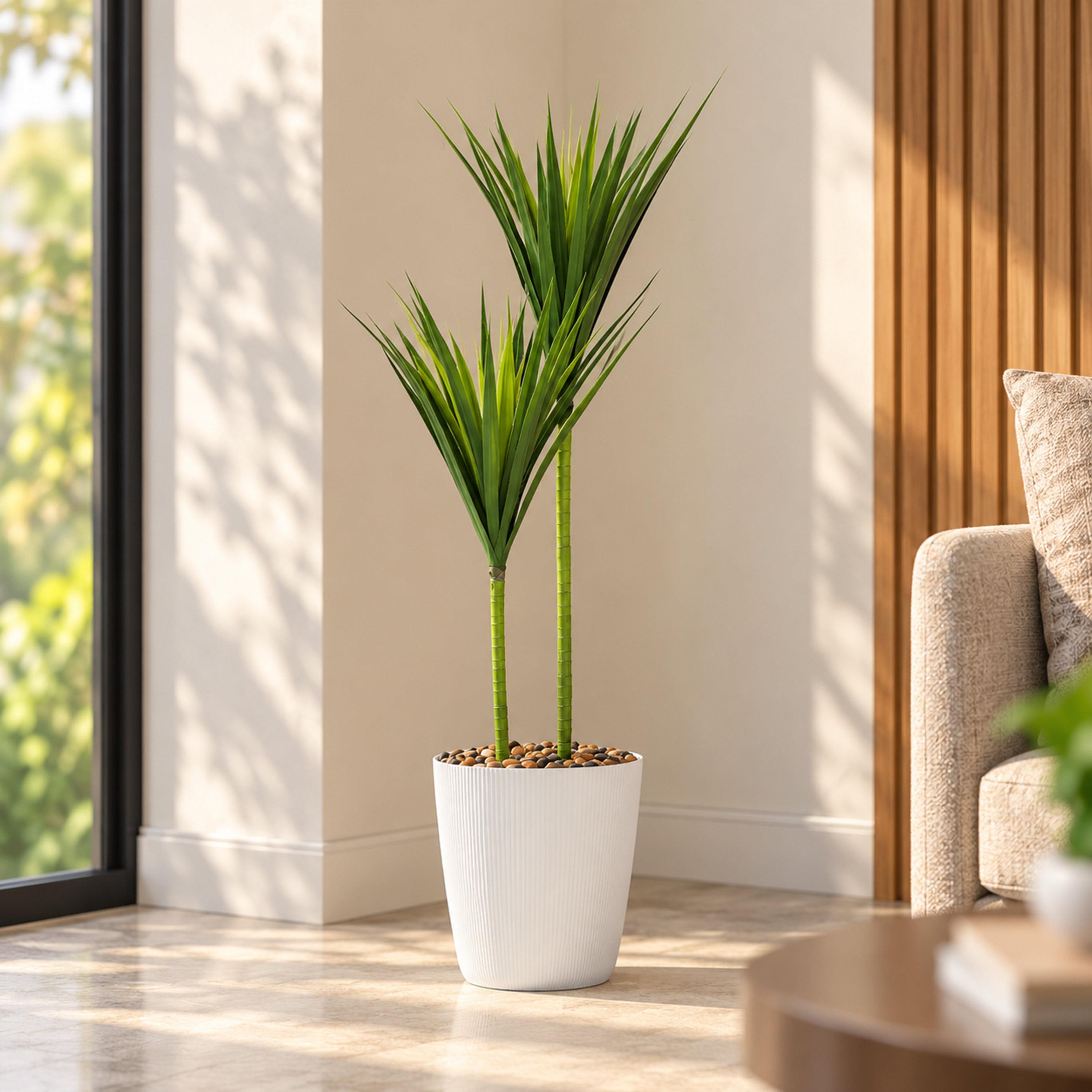 نبتة يوكا صناعية بأصيص من ماريا هومز-household-gardenandoutdoor-artificialflowersandplants-flowers-image-1